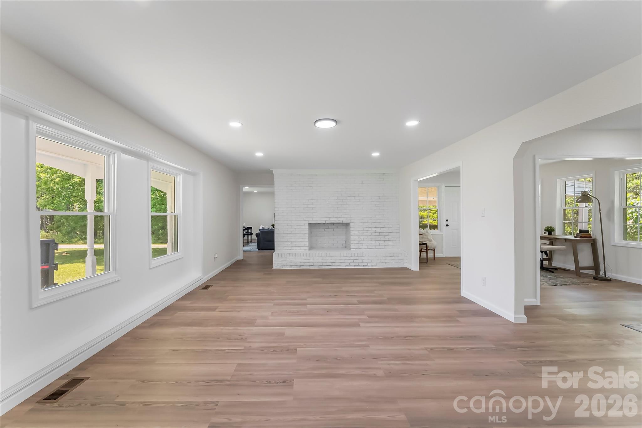 2705 Robinson Road — Newton