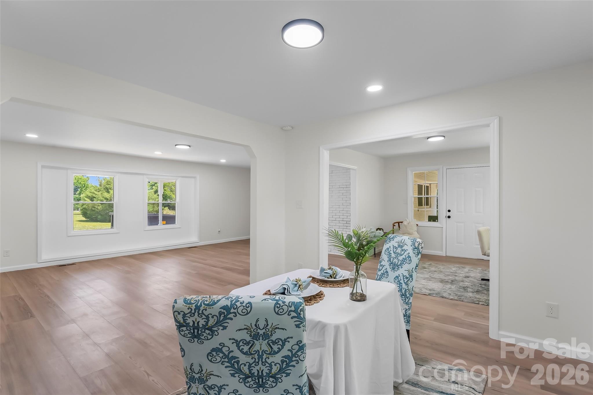 2705 Robinson Road — Newton
