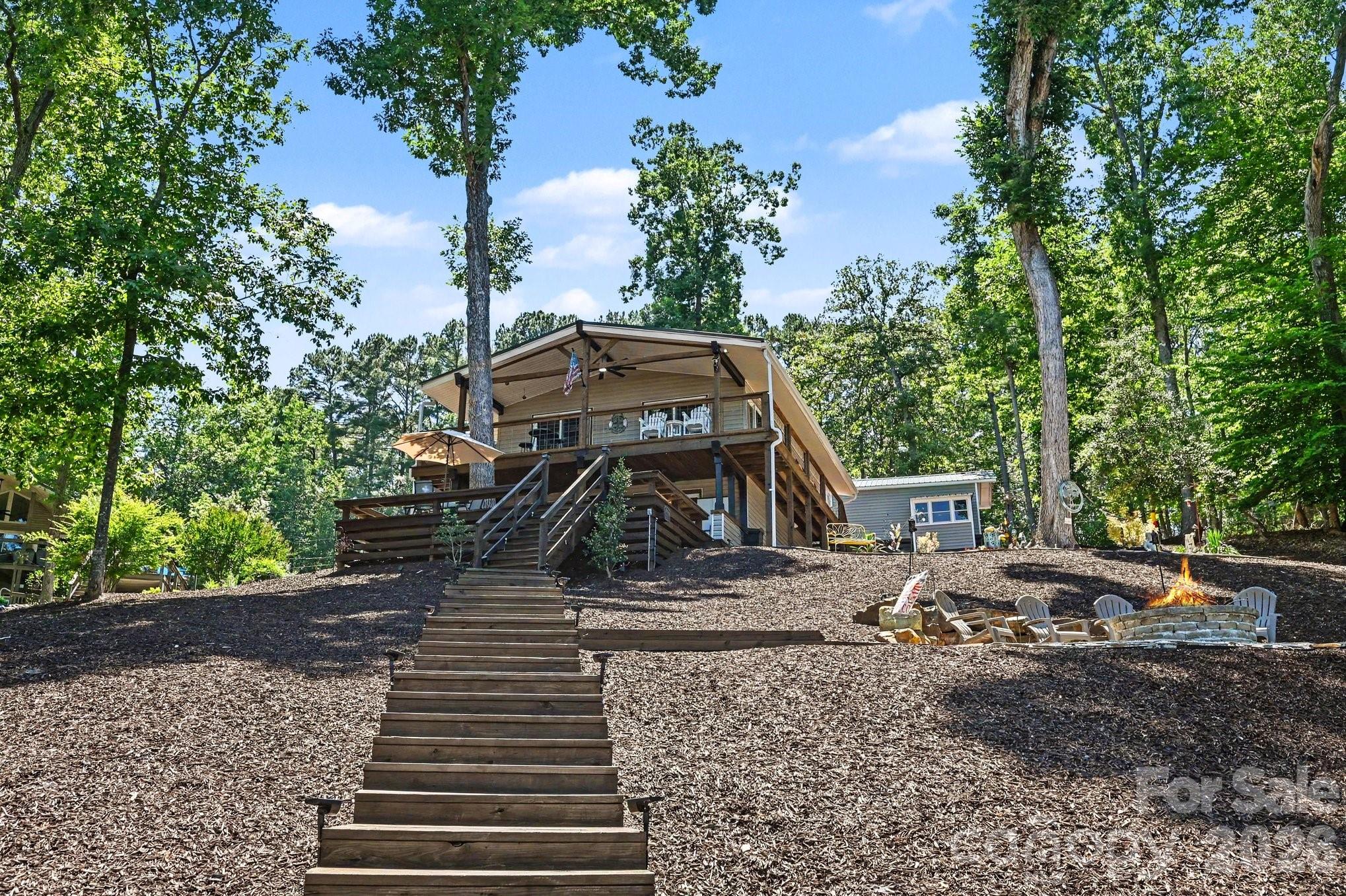 512 Deerfield Road — Mount Gilead