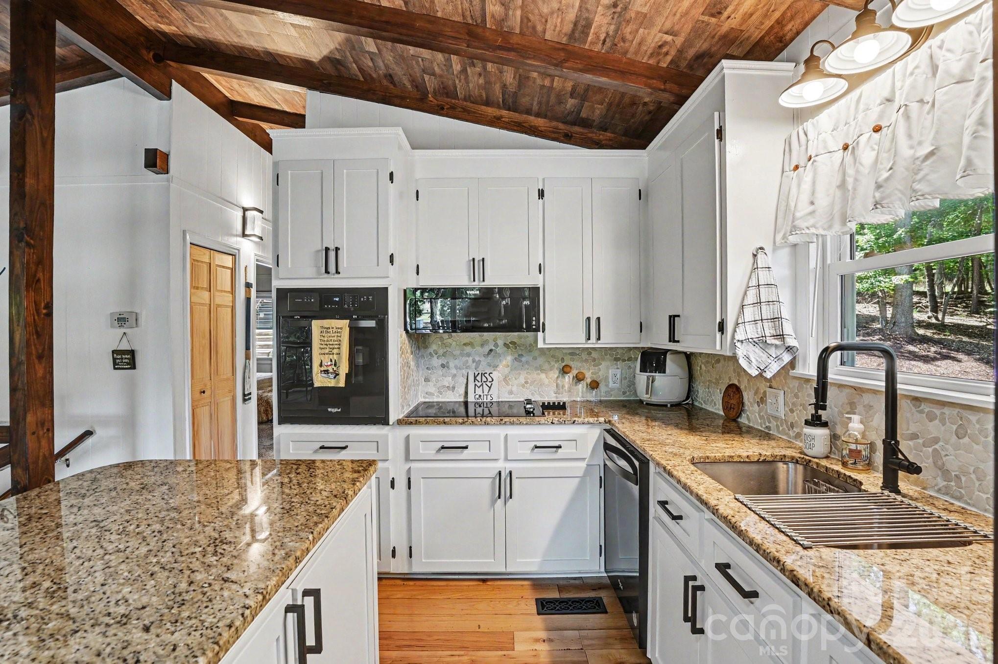 512 Deerfield Road — Mount Gilead