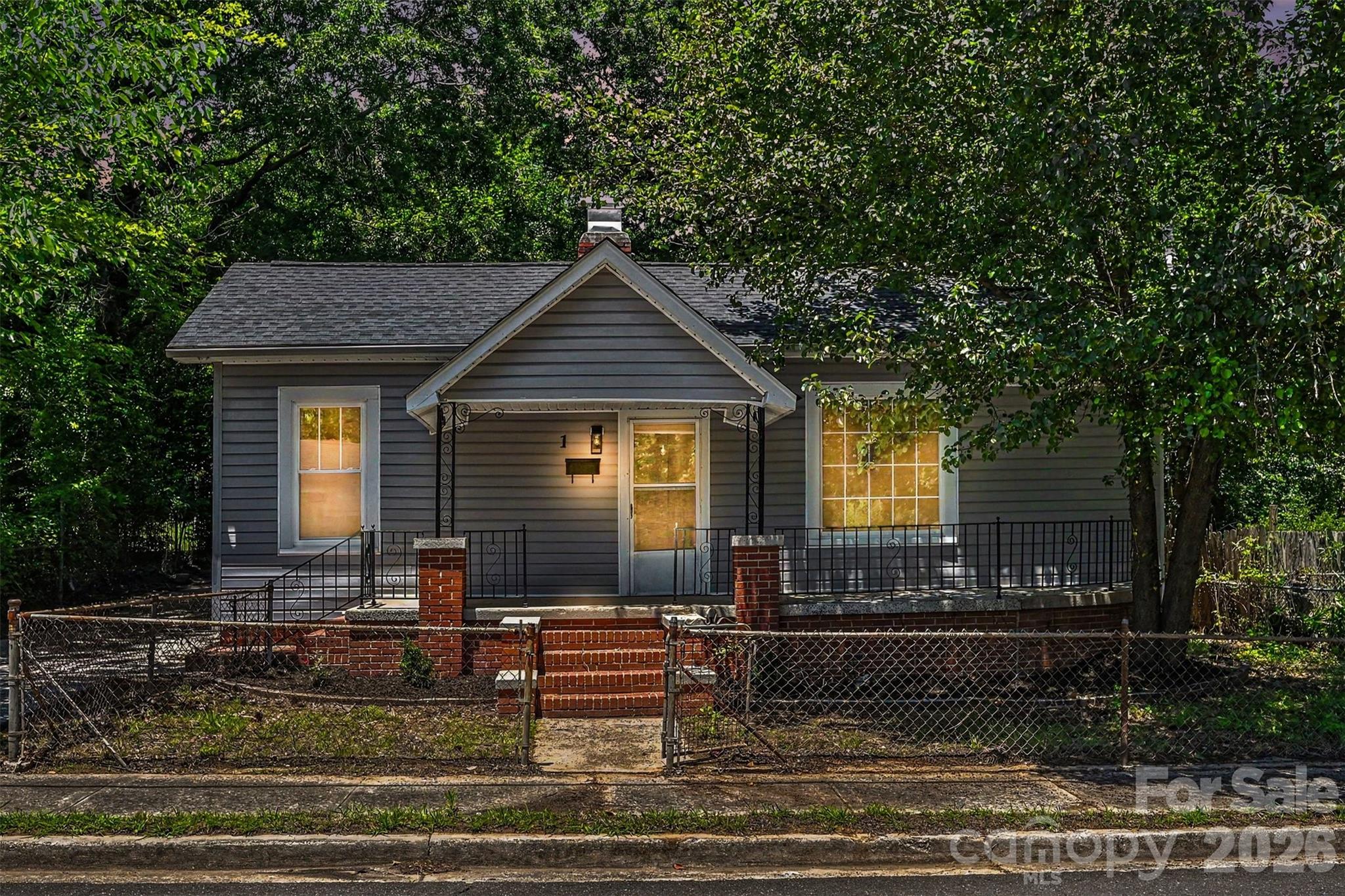 1 Bird Street — Rock Hill