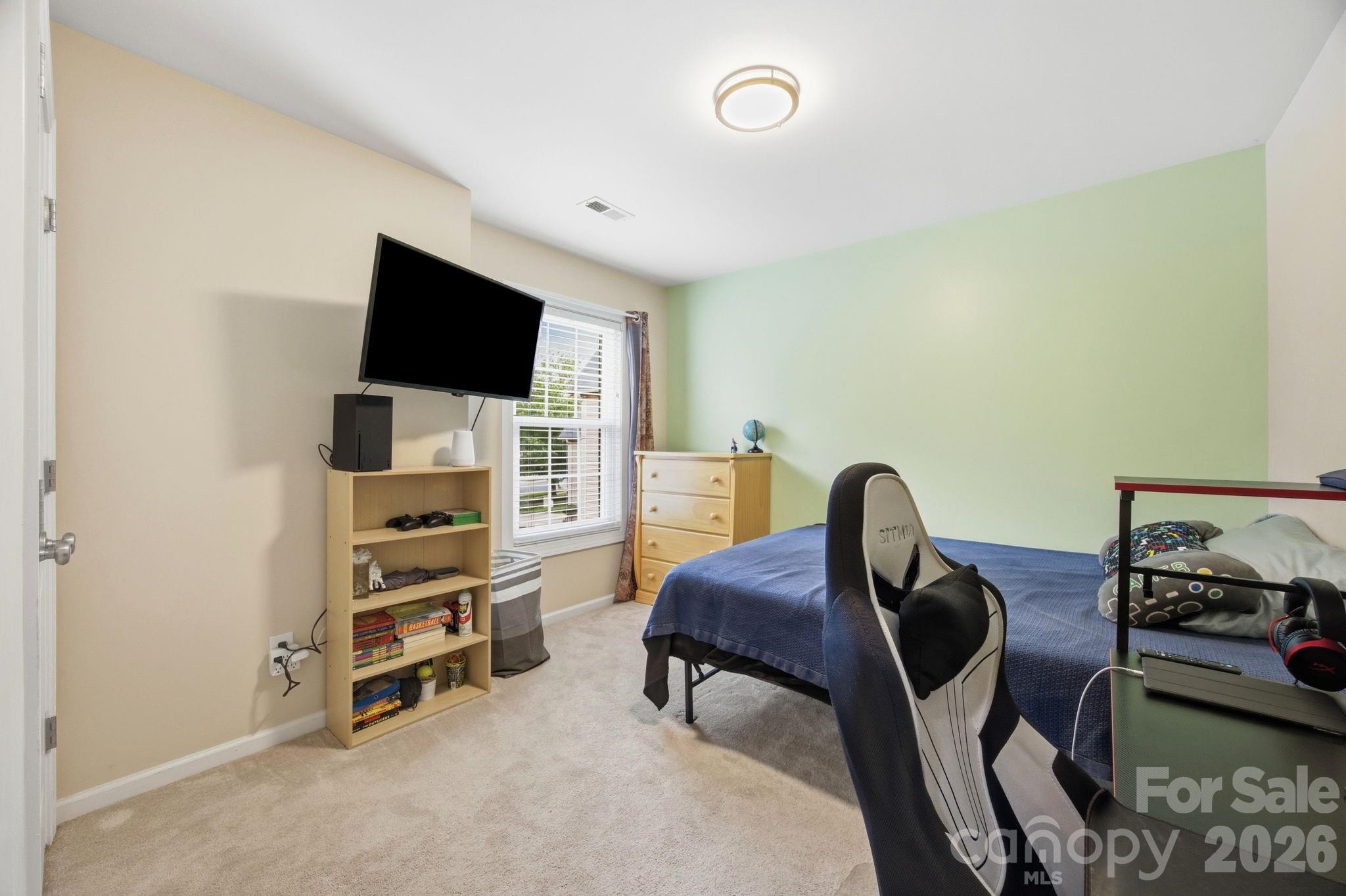 16106 Cloverleaf Court — Charlotte