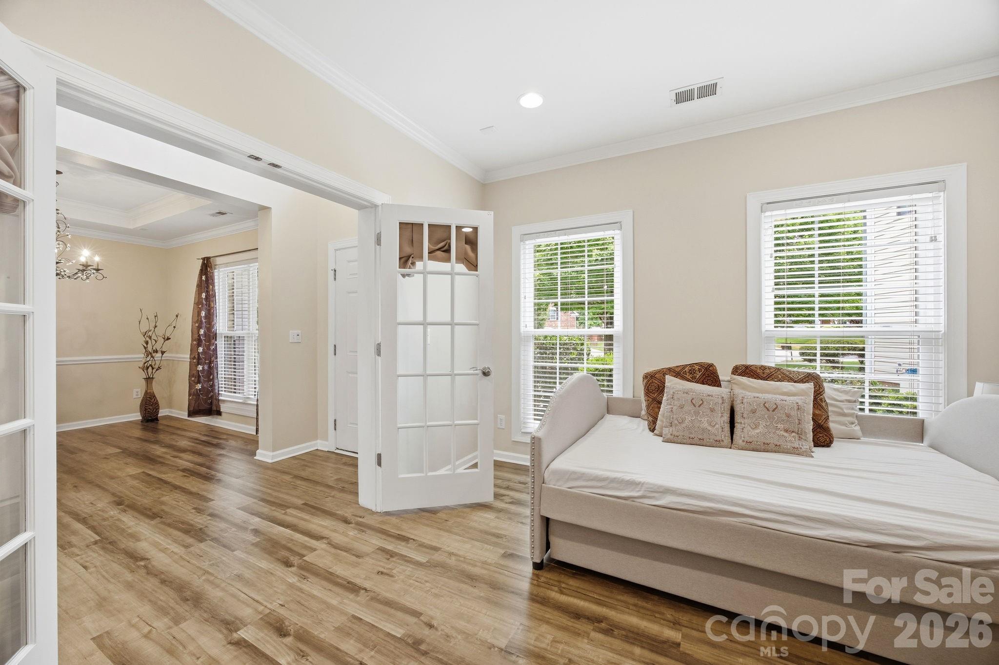16106 Cloverleaf Court — Charlotte
