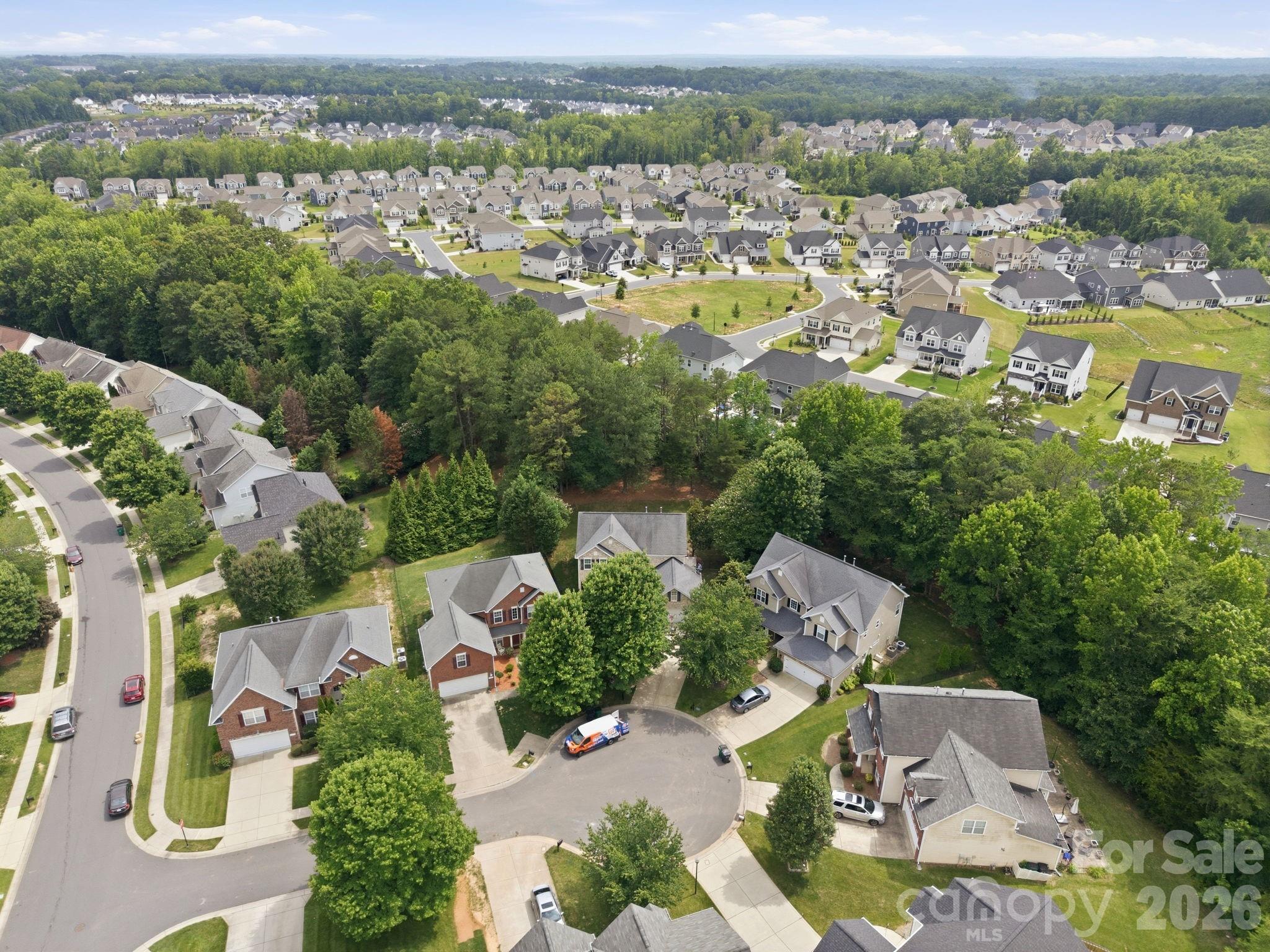 16106 Cloverleaf Court — Charlotte
