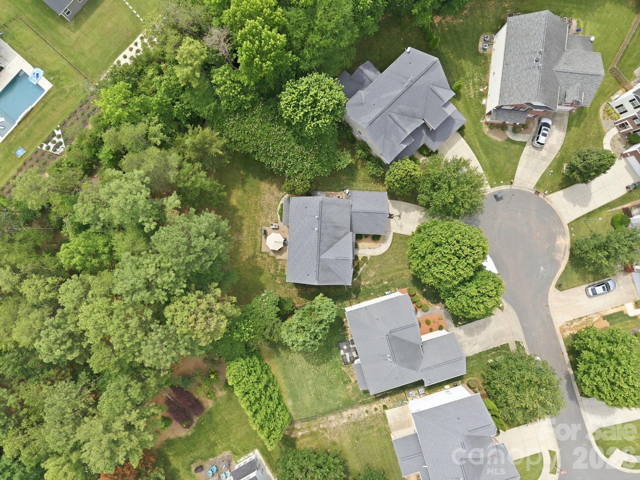 16106 Cloverleaf Court — Charlotte