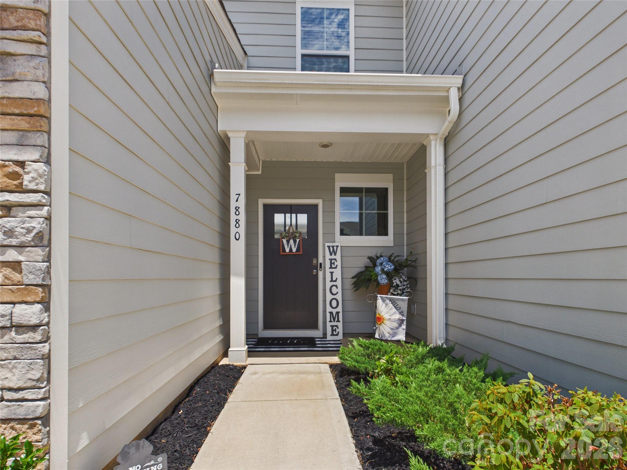 7880 Iron Road — Sherrills Ford