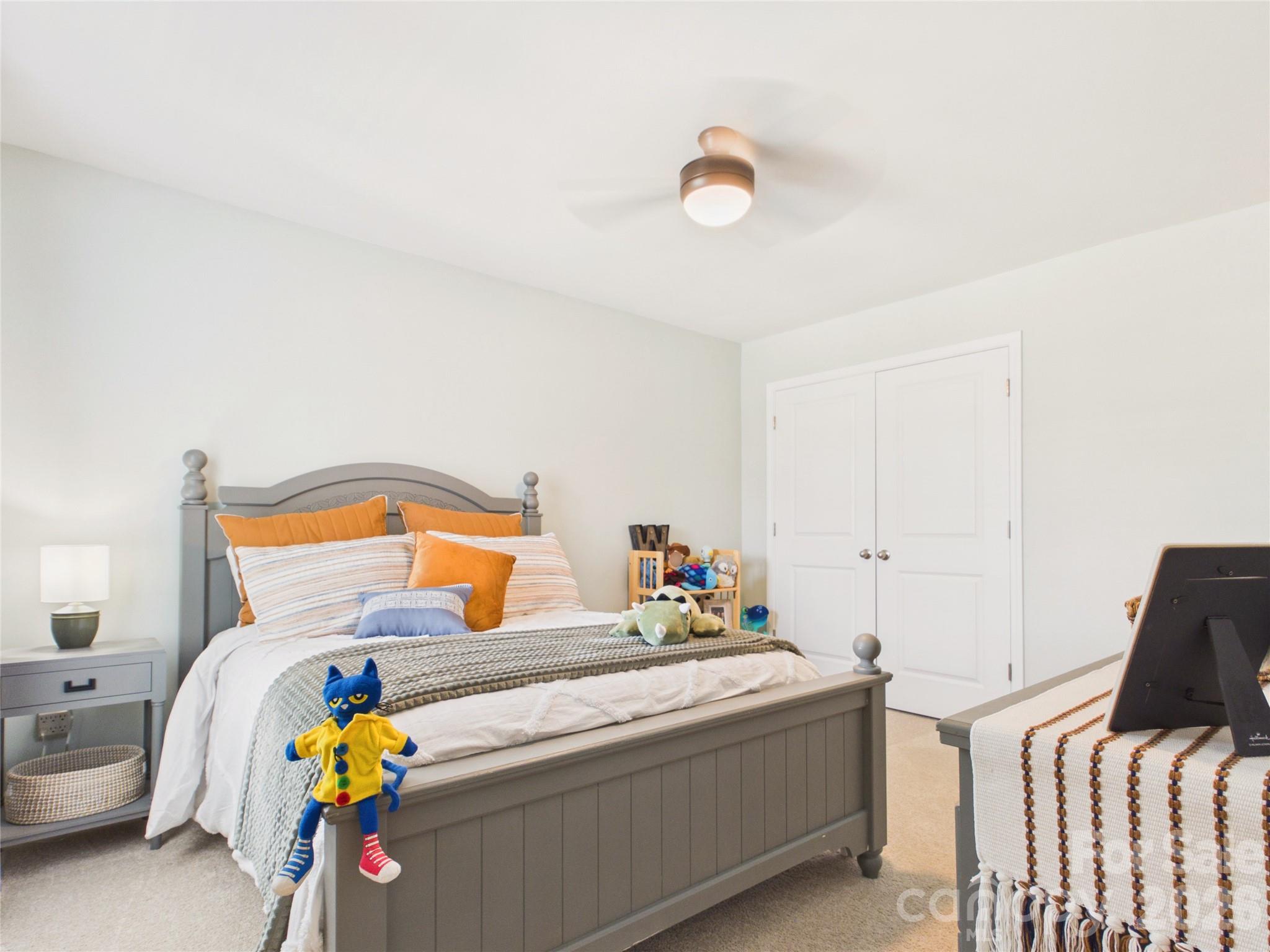 7880 Iron Road — Sherrills Ford