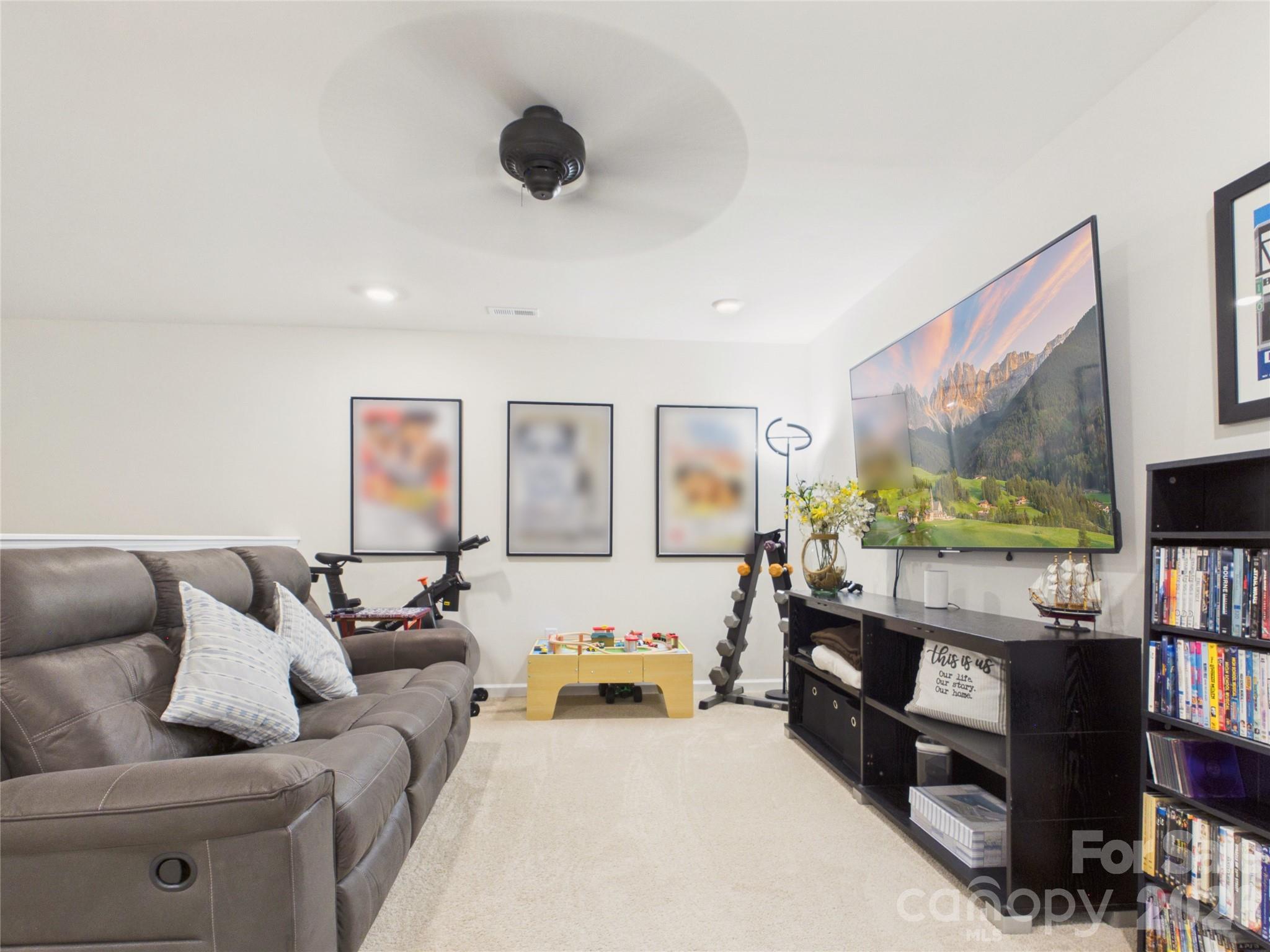 7880 Iron Road — Sherrills Ford