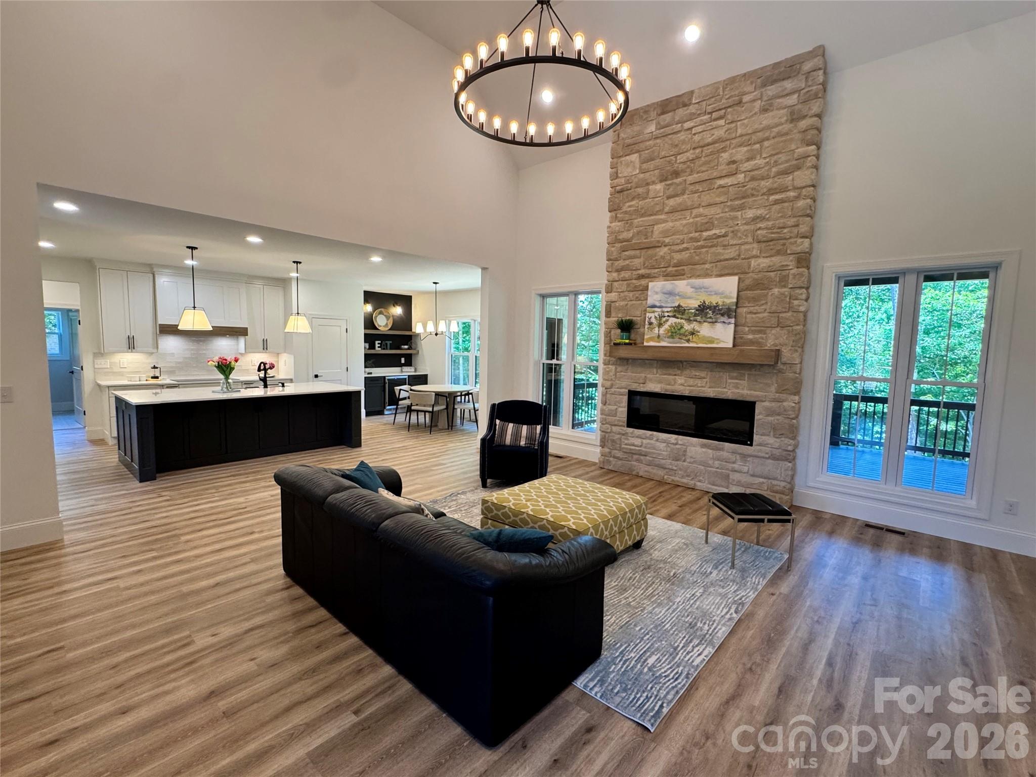 112 Wexford Pointe #5 — Hickory