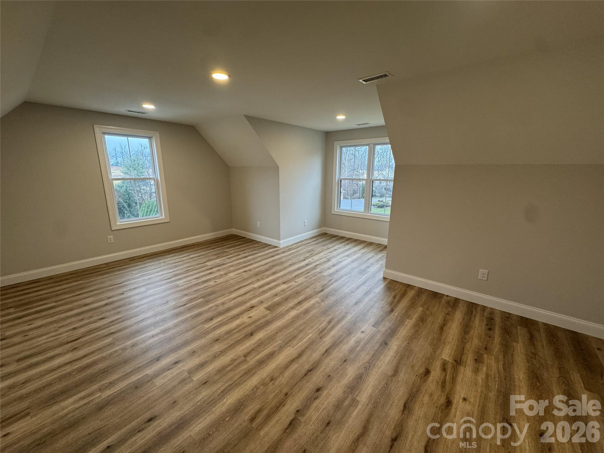 112 Wexford Pointe #5 — Hickory