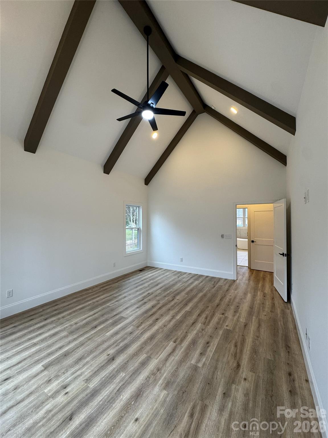 112 Wexford Pointe #5 — Hickory