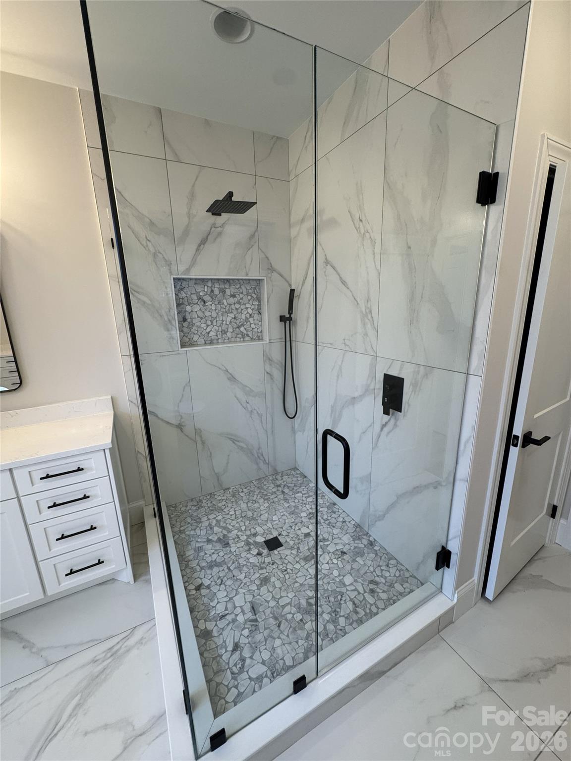 112 Wexford Pointe #5 — Hickory