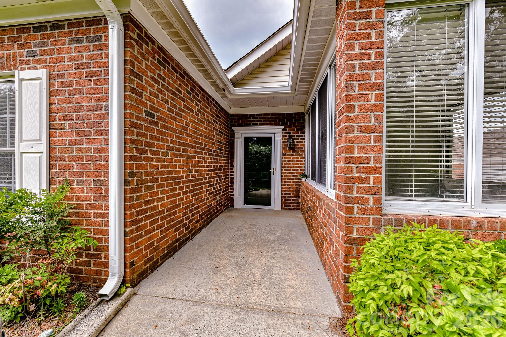 8629 Windsor Ridge Drive — Charlotte