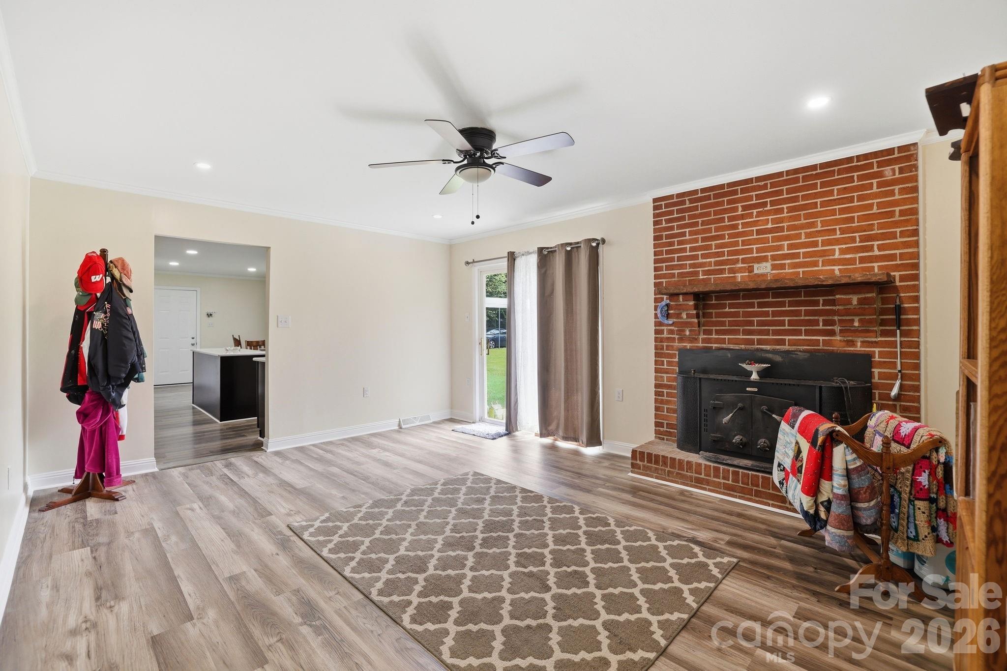 364 Dana Drive — Catawba