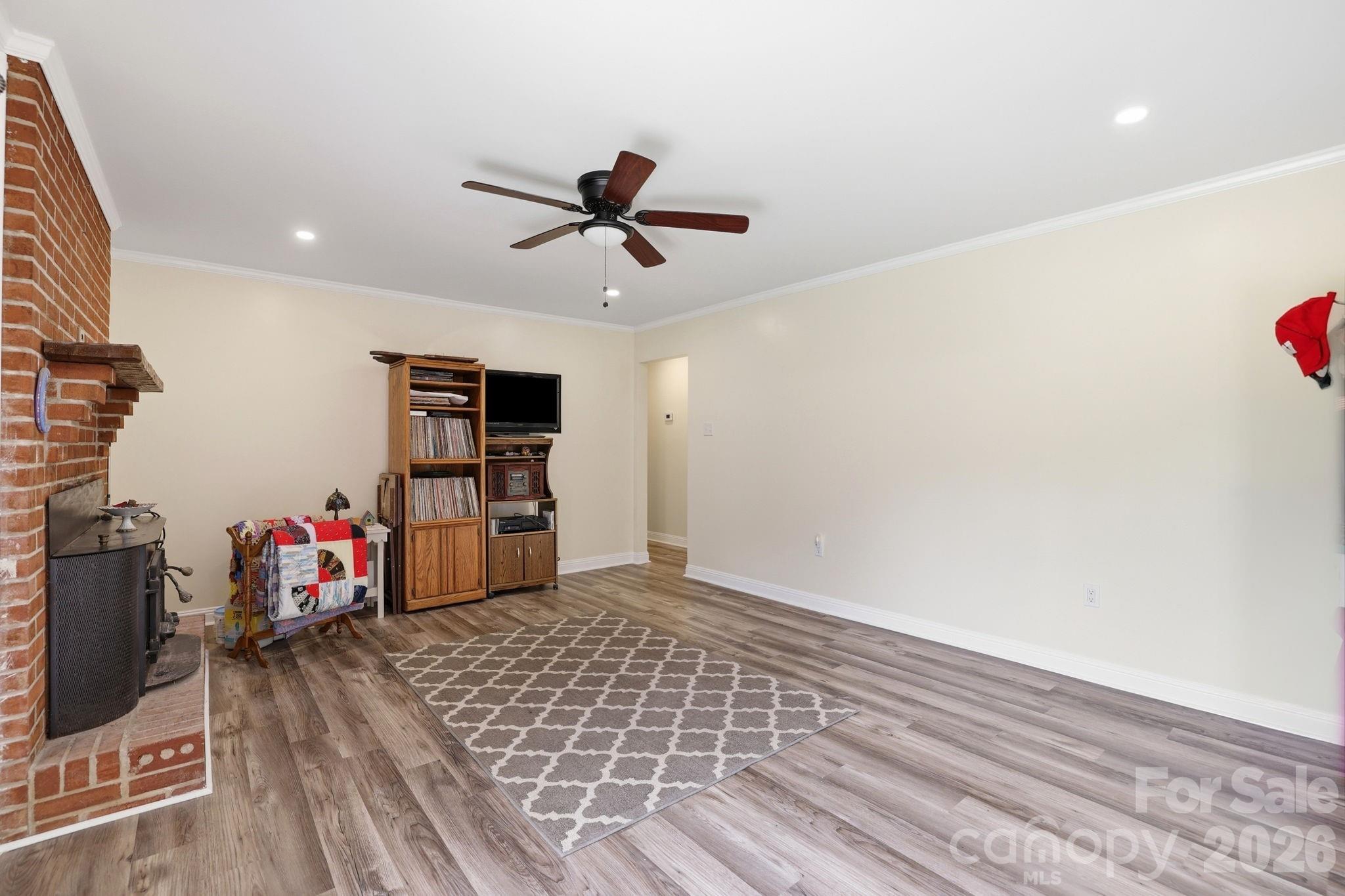 364 Dana Drive — Catawba