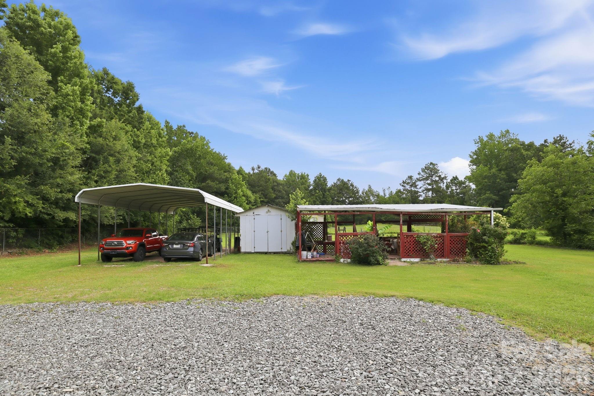 364 Dana Drive — Catawba