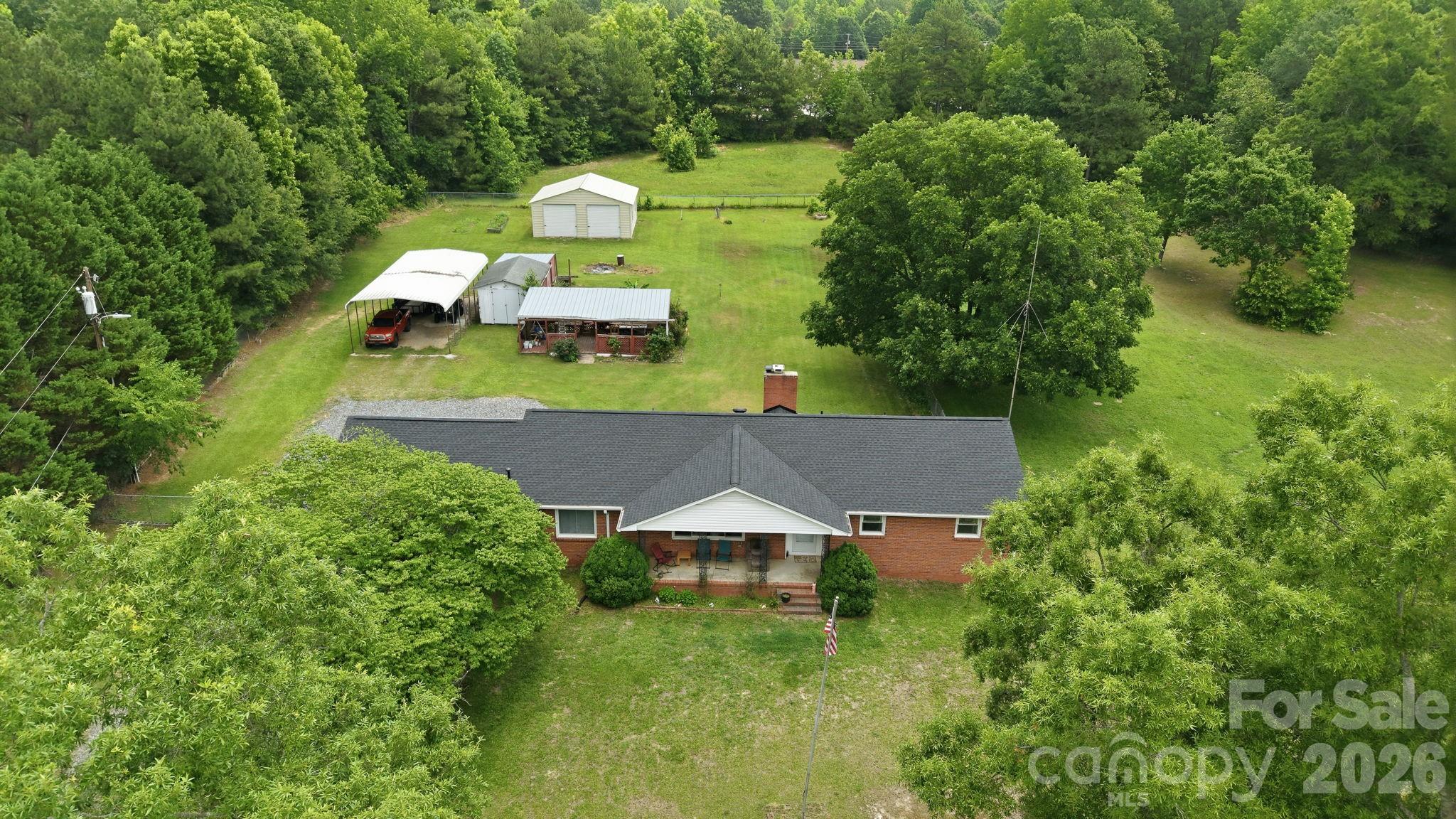 364 Dana Drive — Catawba