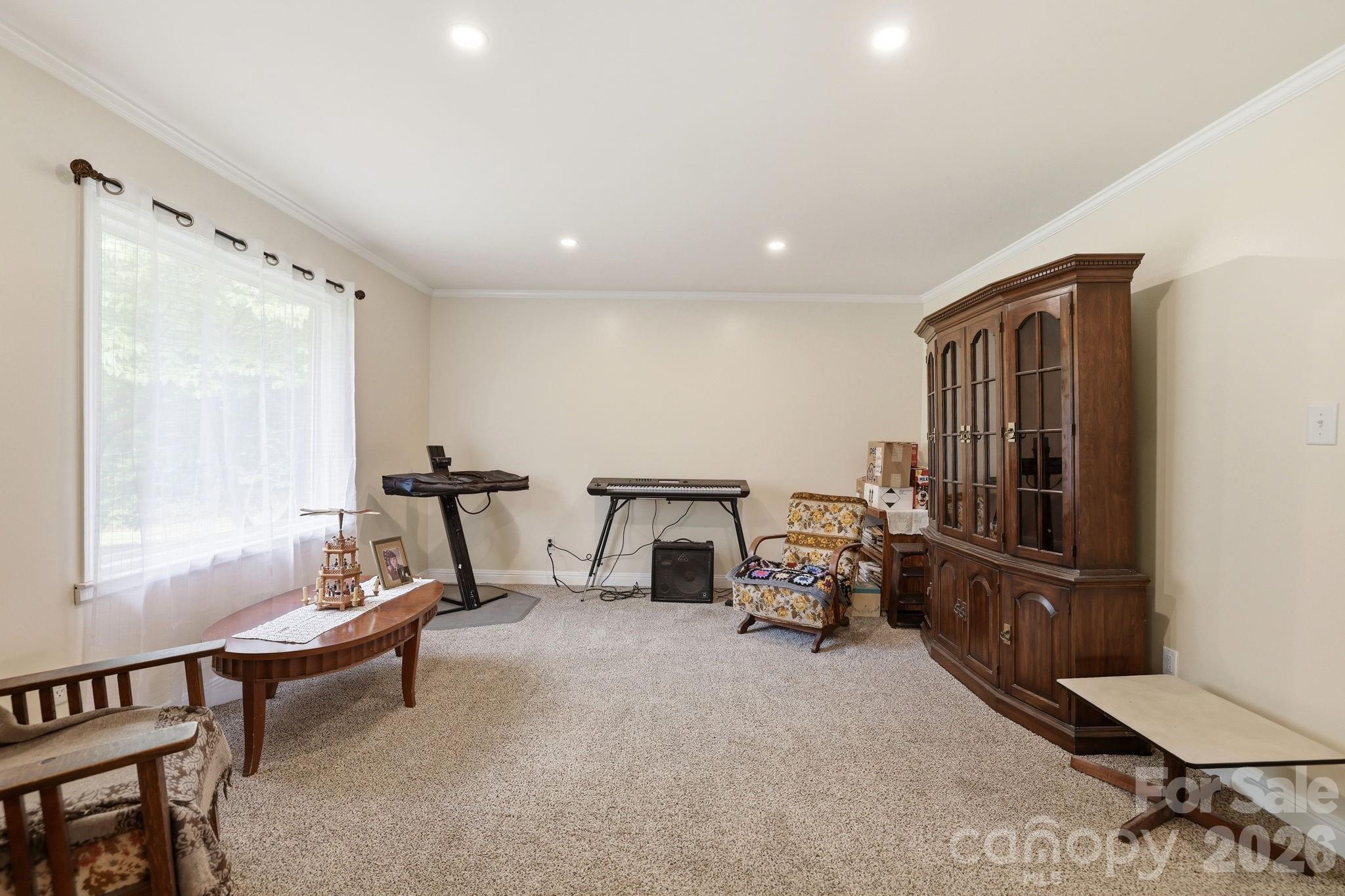 364 Dana Drive — Catawba