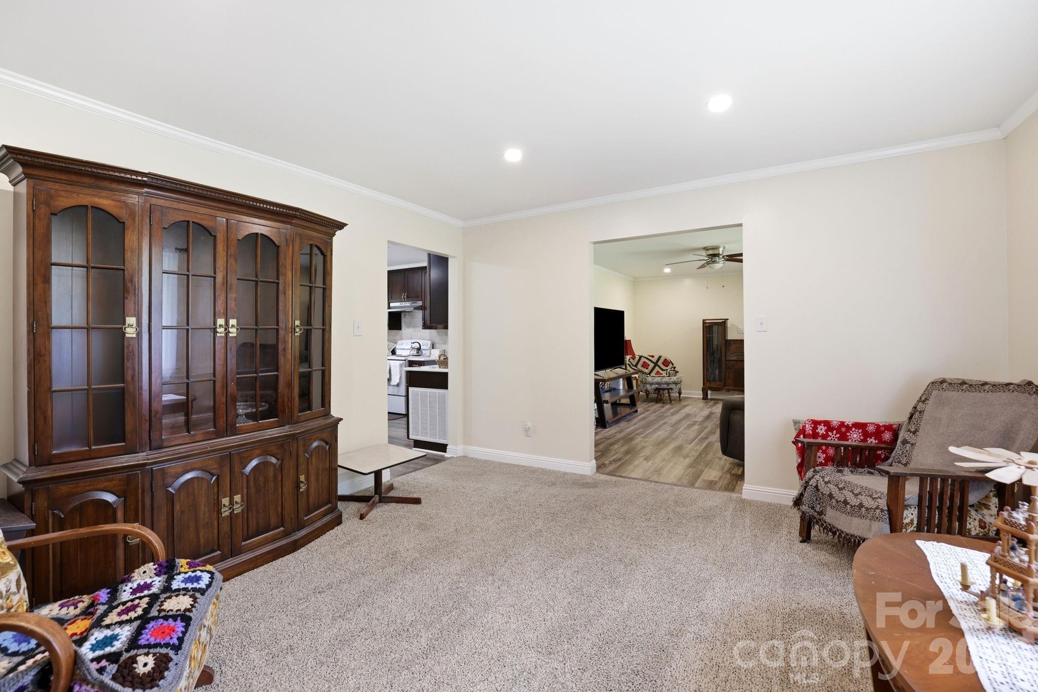 364 Dana Drive — Catawba