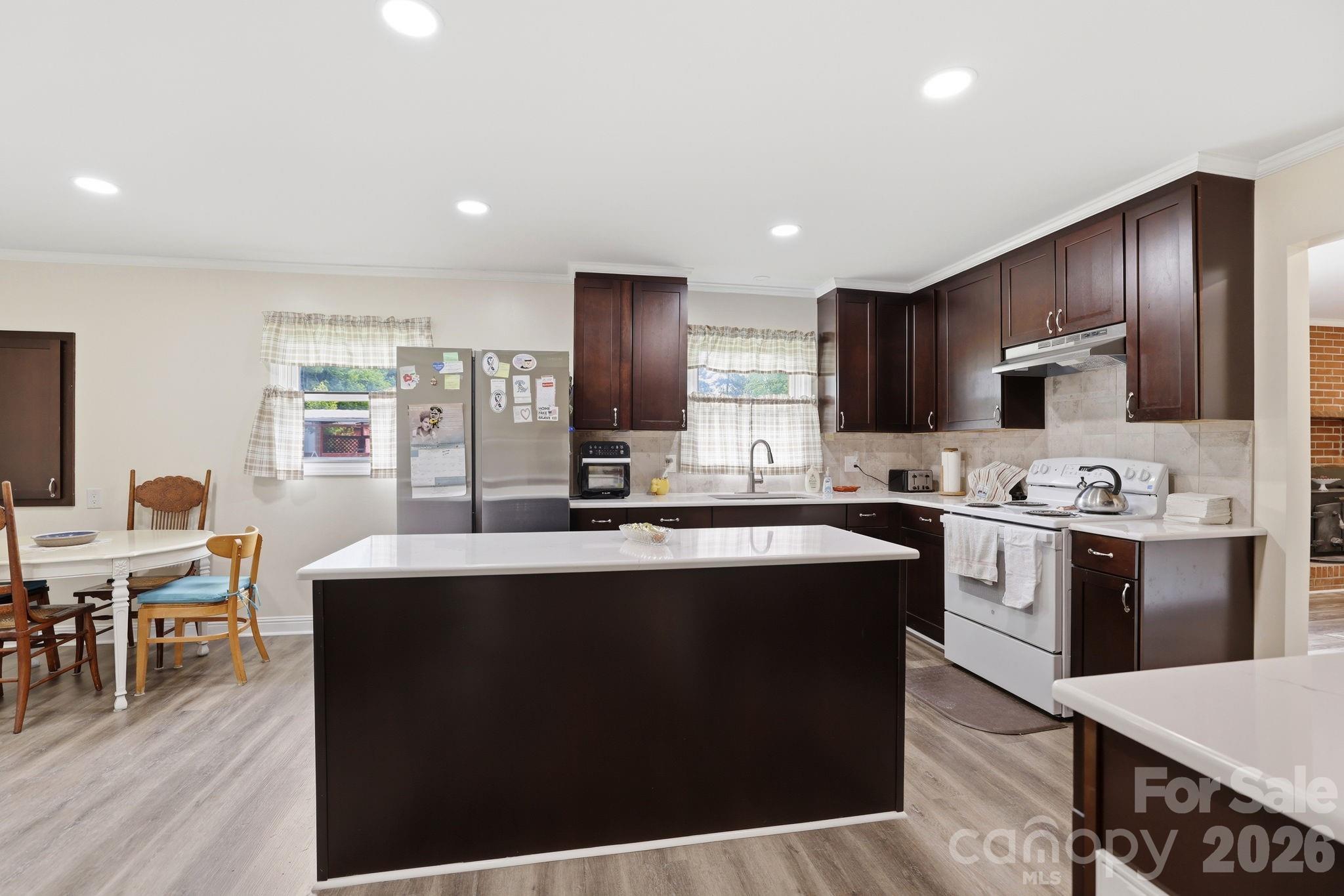 364 Dana Drive — Catawba
