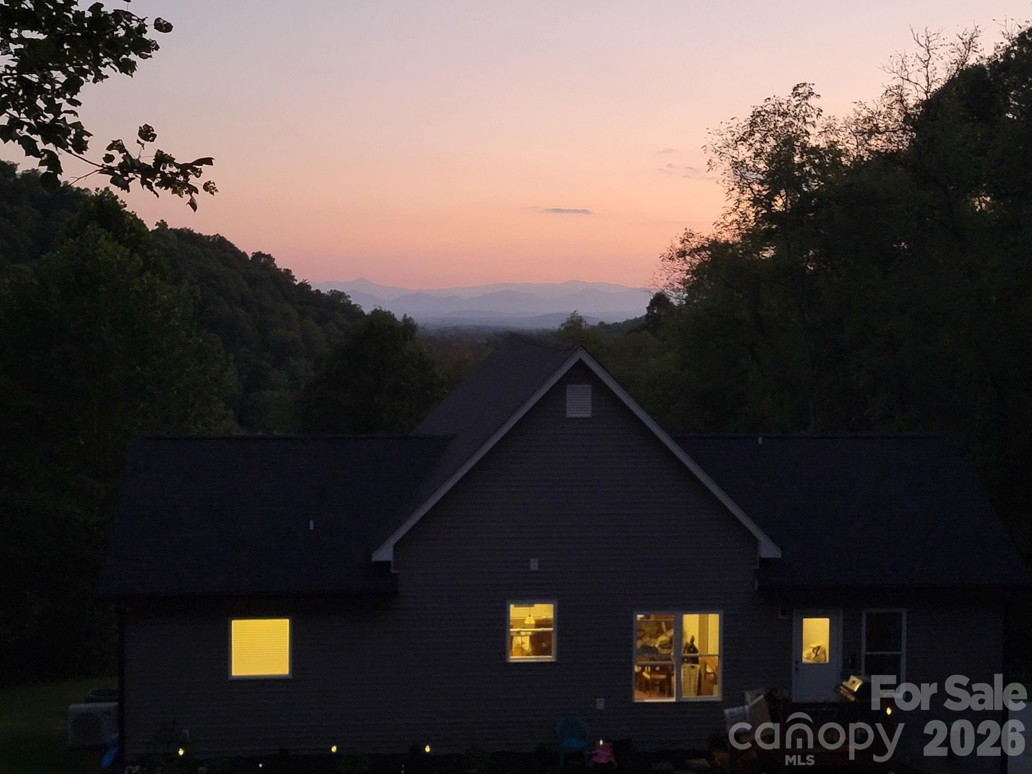 300 Green Meadow Lane — Mars Hill