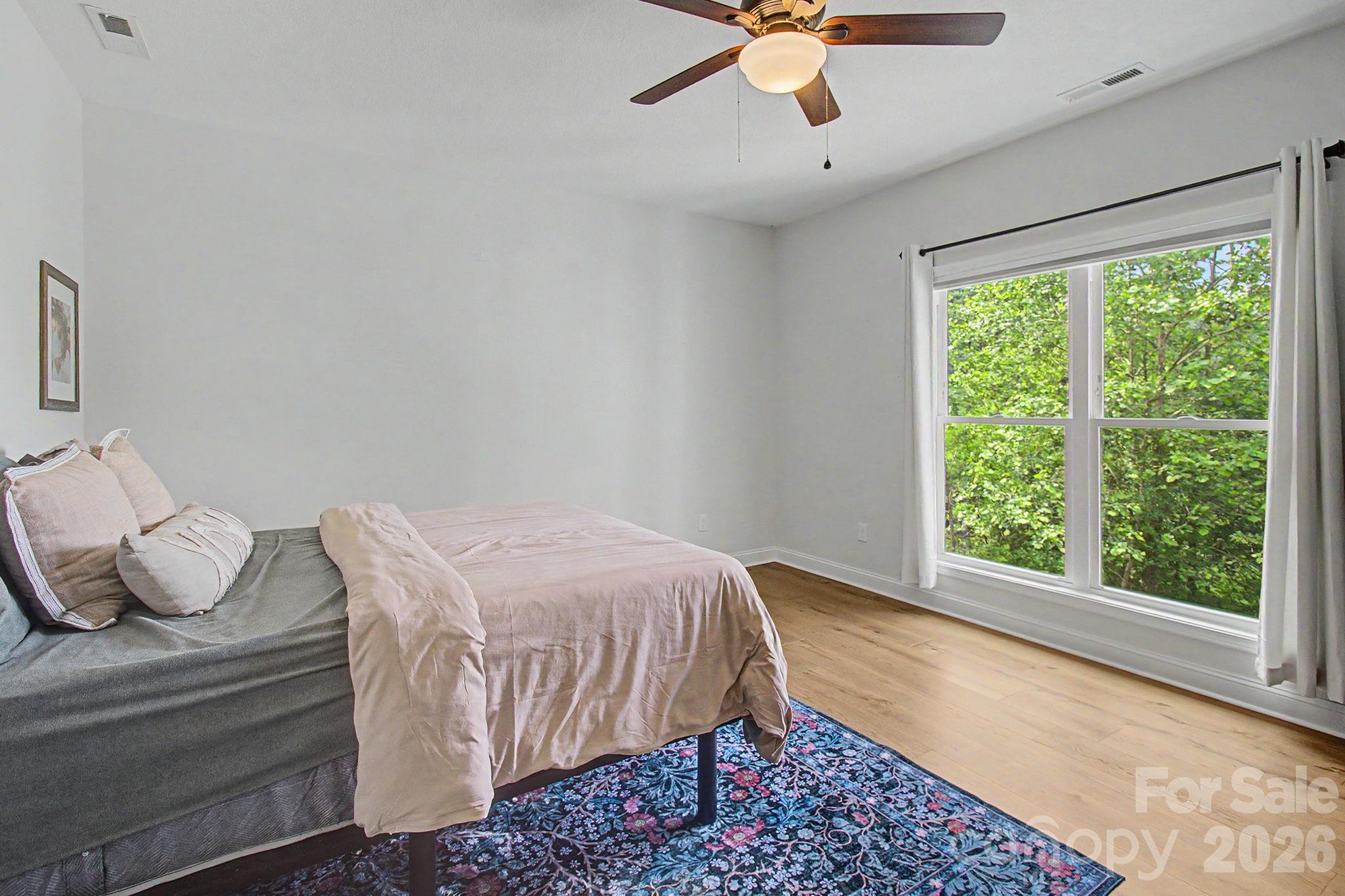 300 Green Meadow Lane — Mars Hill