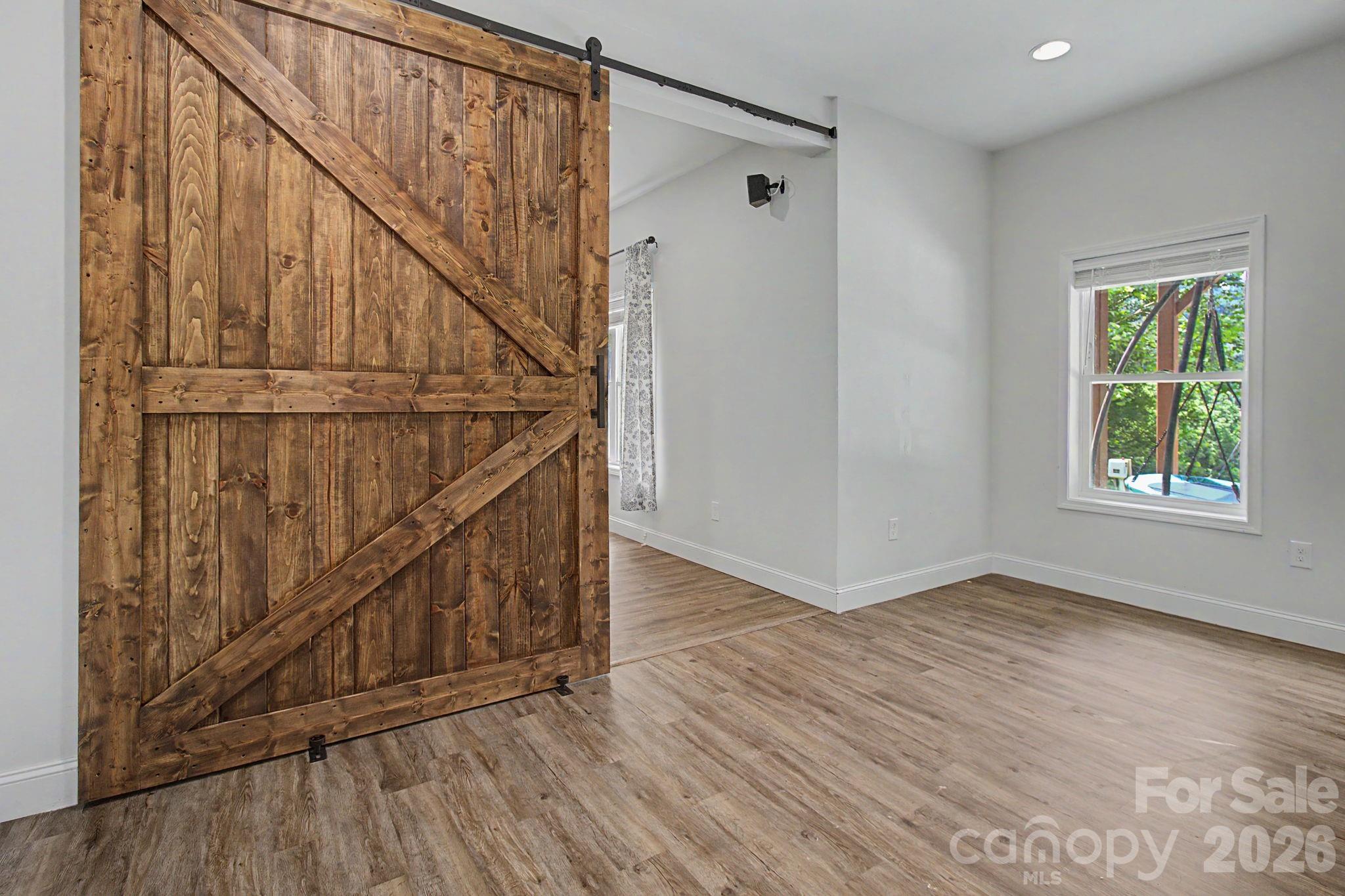 300 Green Meadow Lane — Mars Hill