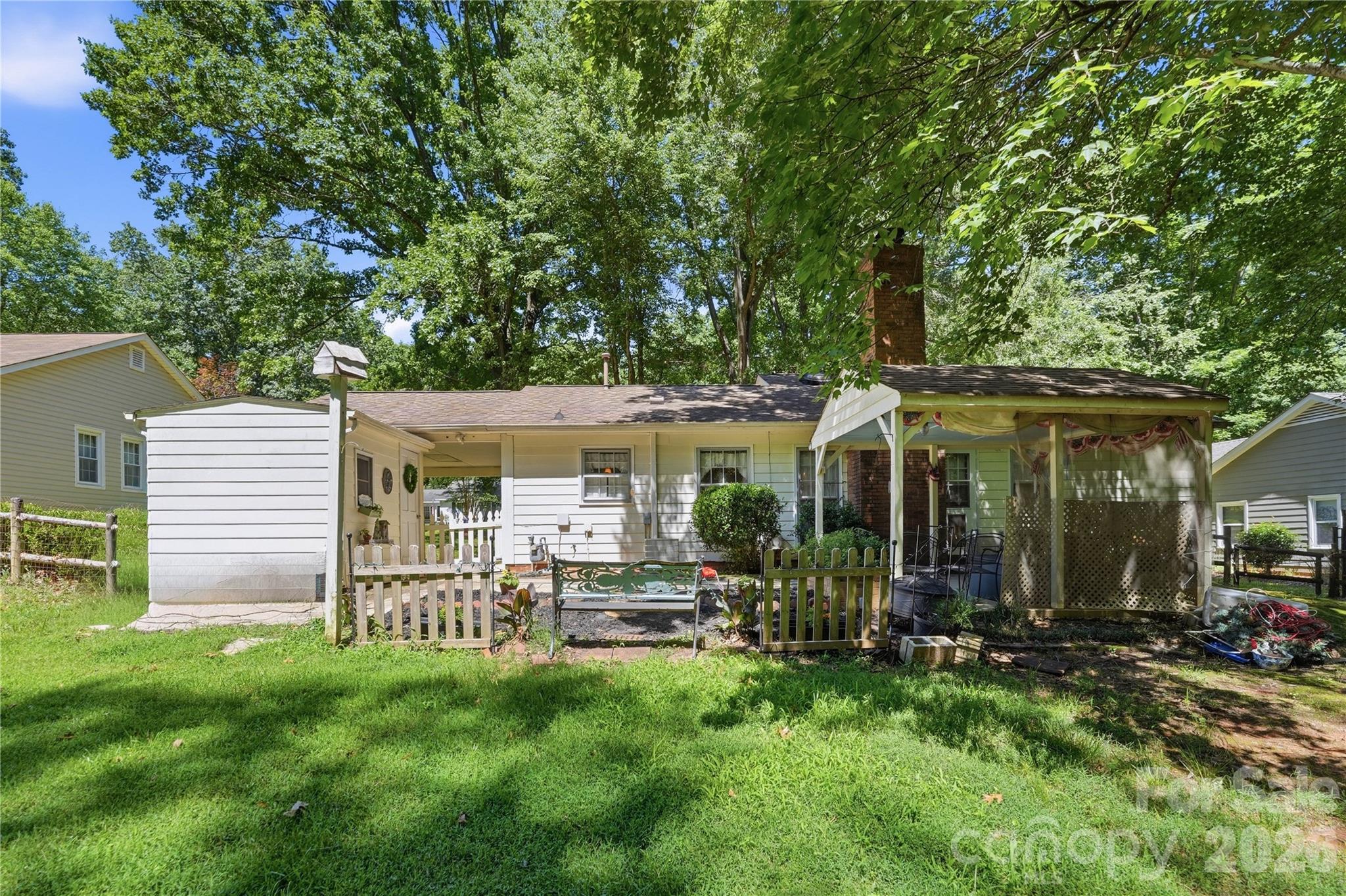 7626 Winterset Drive — Charlotte