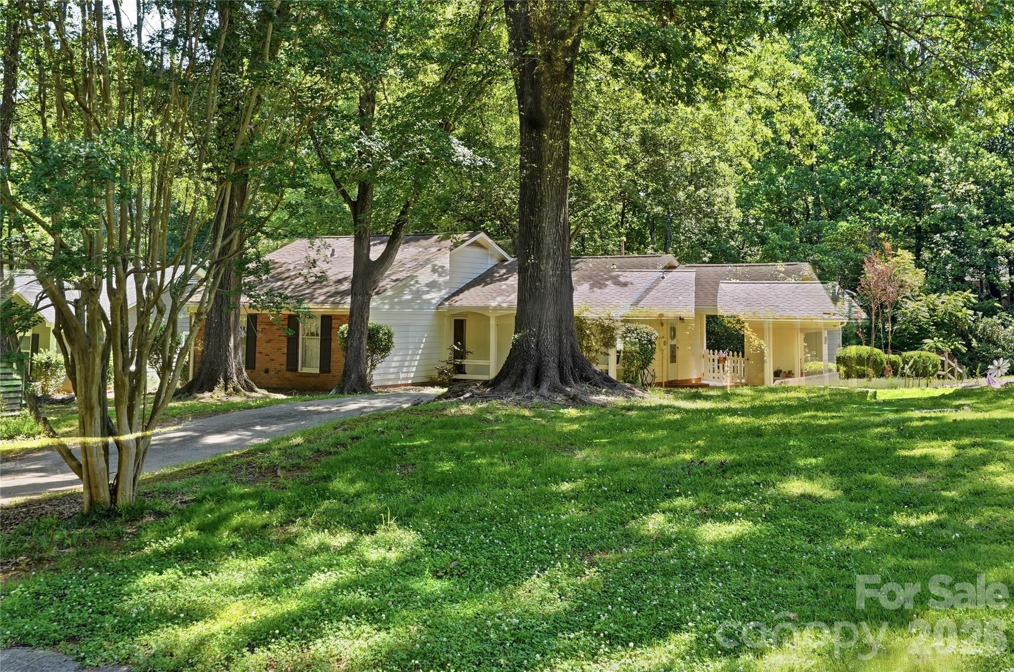 7626 Winterset Drive — Charlotte