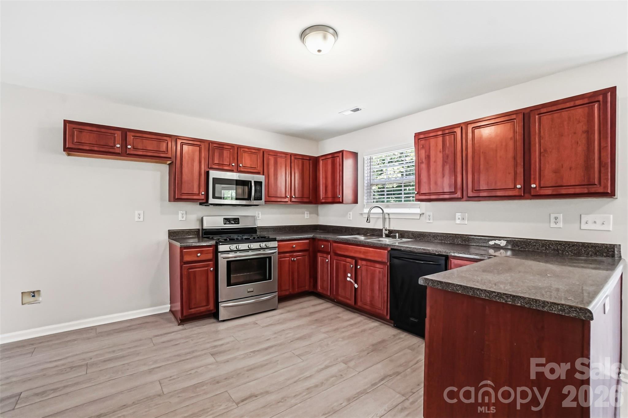 5012 Eagle Creek Drive — Charlotte