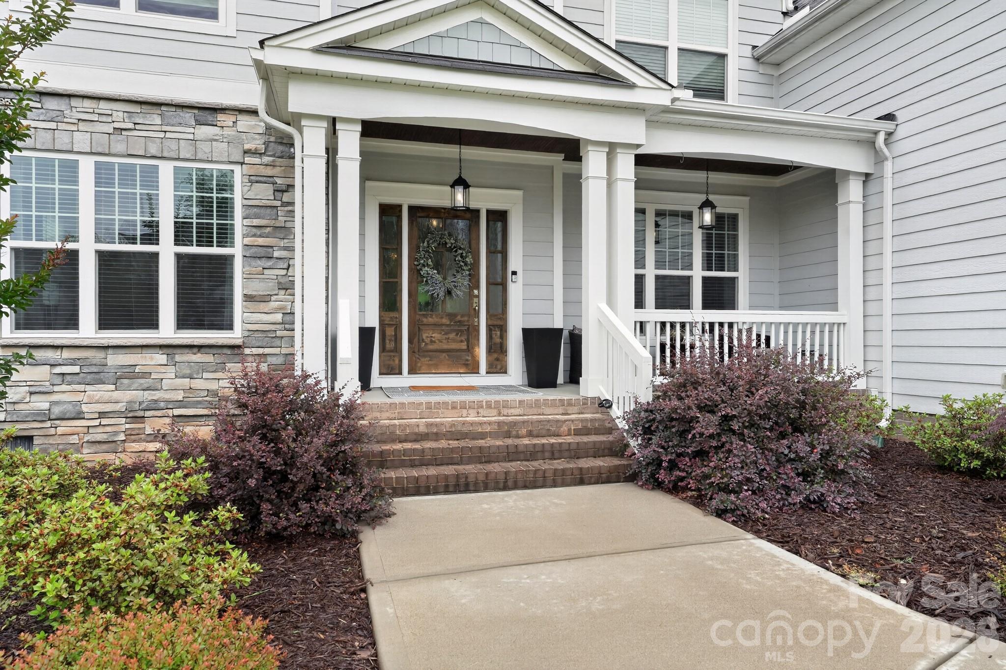 8529 Raven Top Drive — Mint Hill