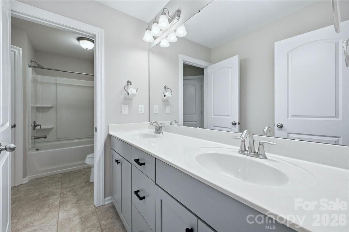 5618 Stonewells Drive — Charlotte