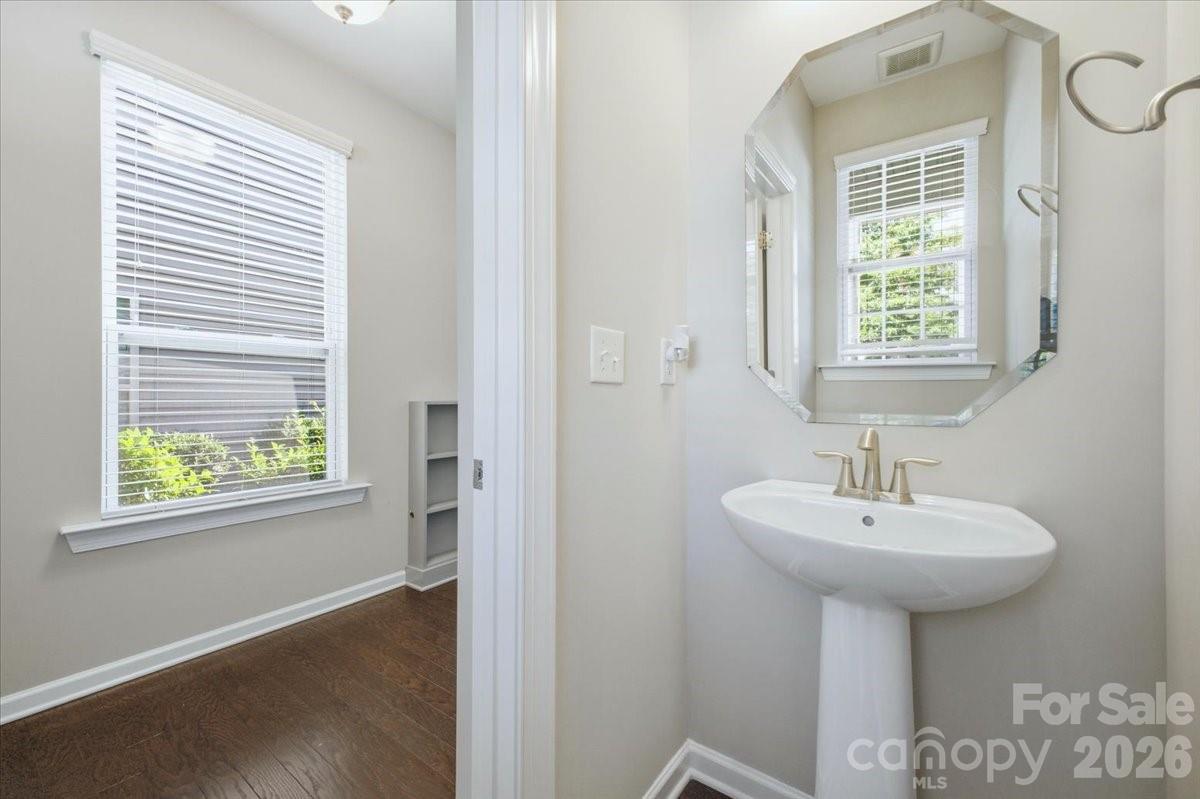 5618 Stonewells Drive — Charlotte