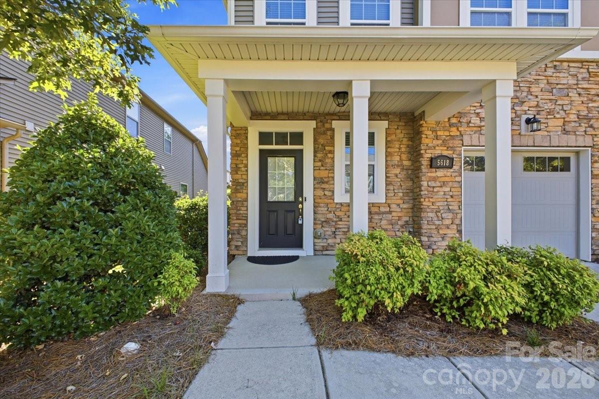 5618 Stonewells Drive — Charlotte