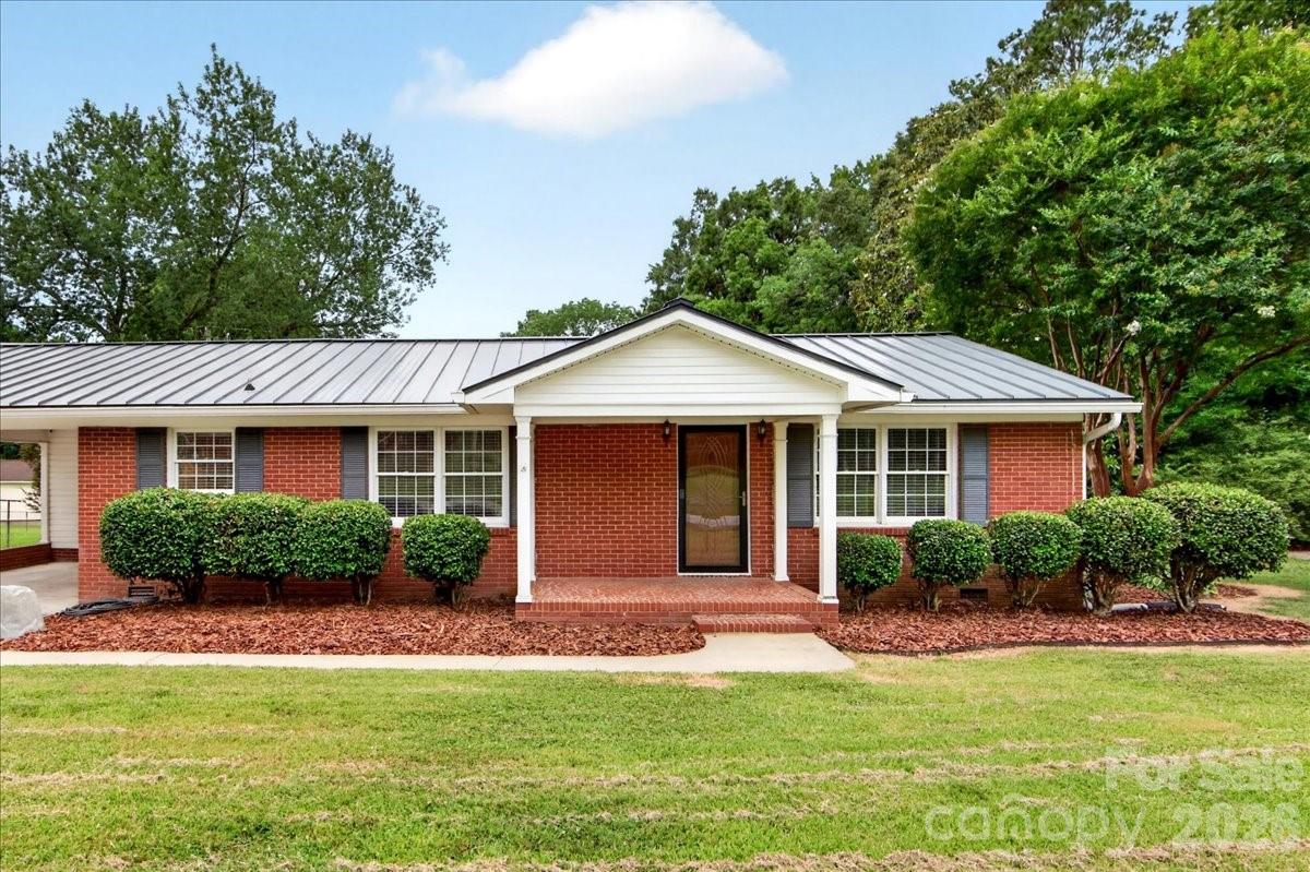 2216 White Store Road — Monroe