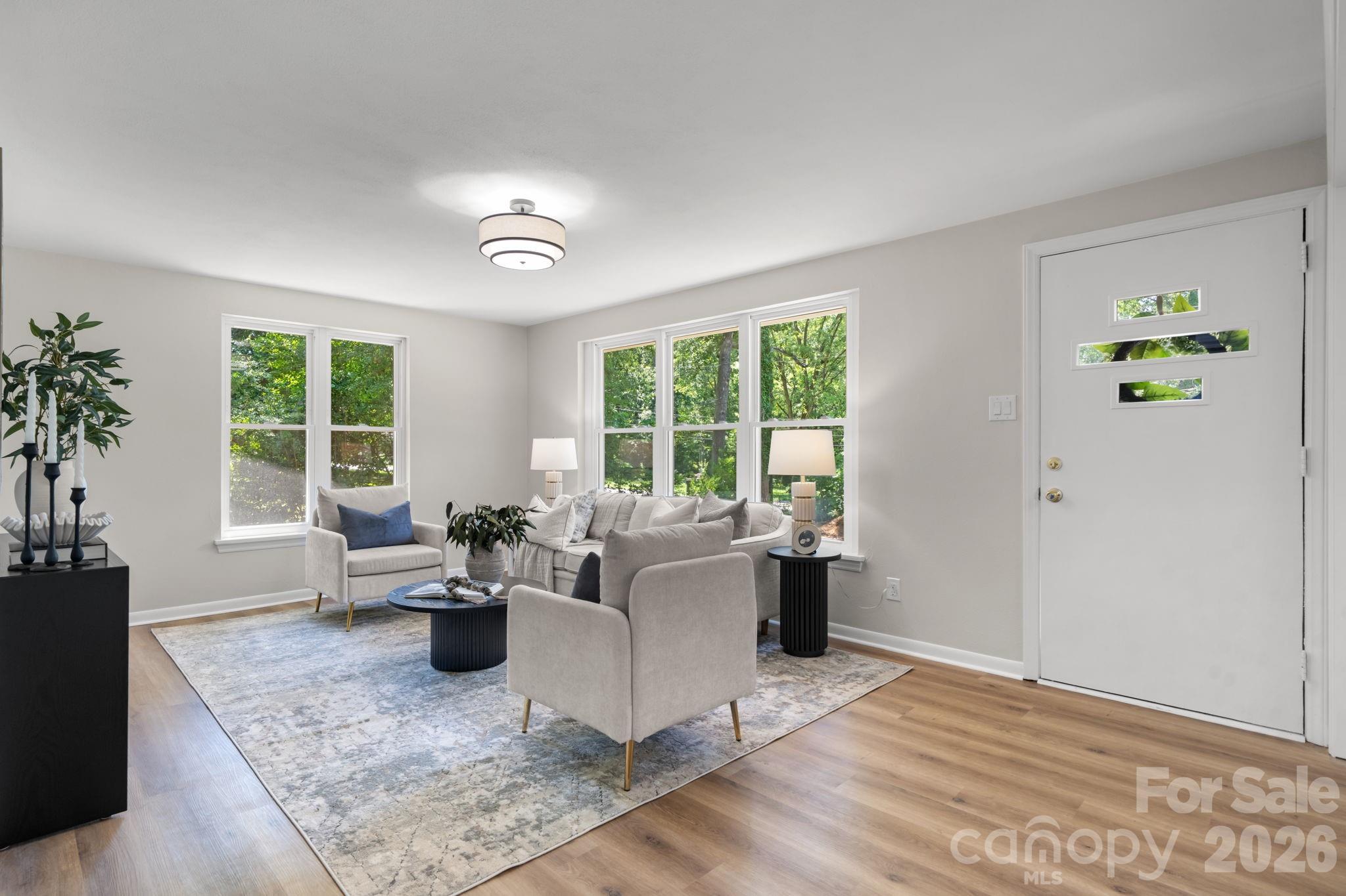 965 23rd Avenue NE — Hickory