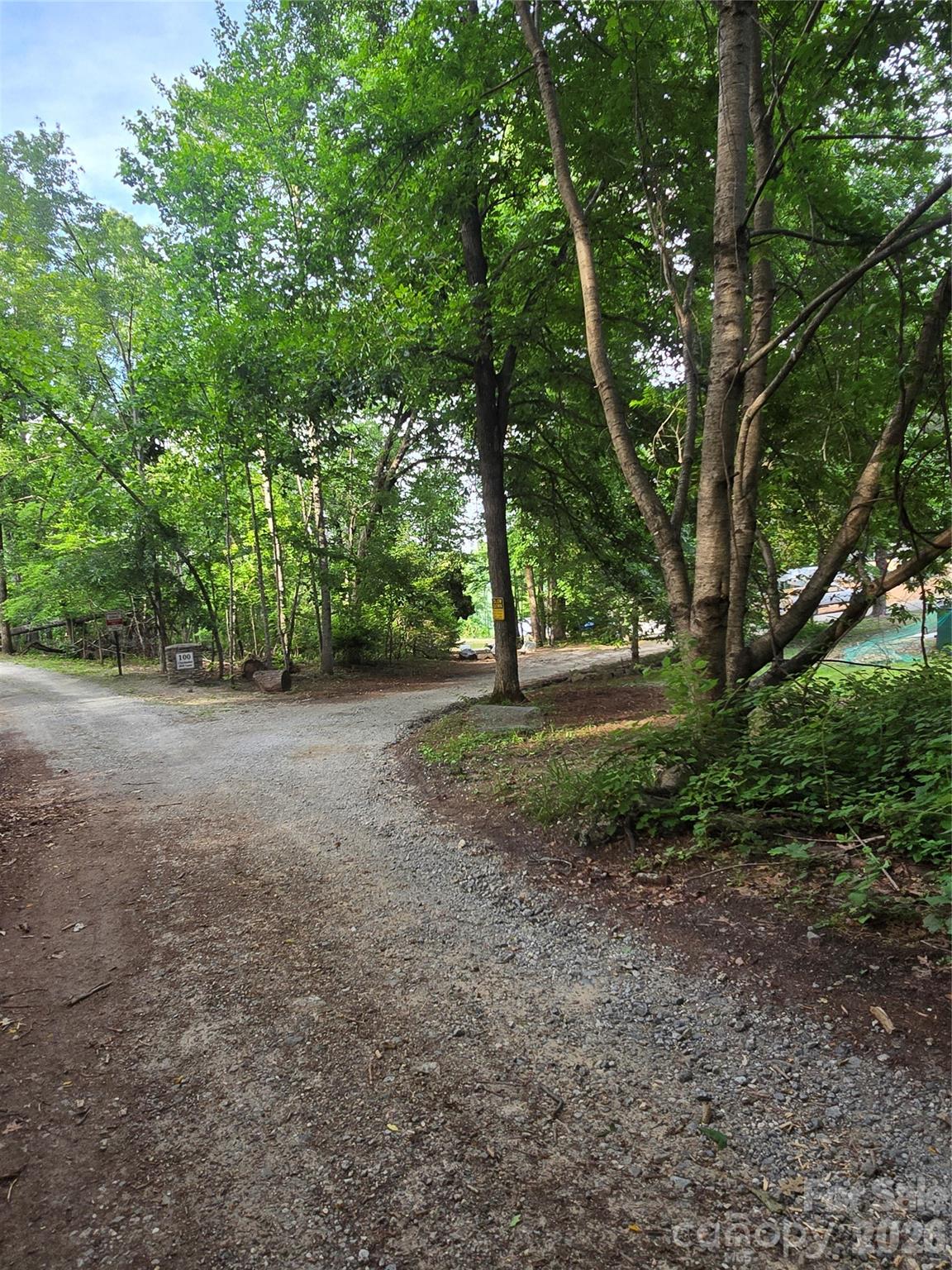1480 Davis Mountain Road — Hendersonville