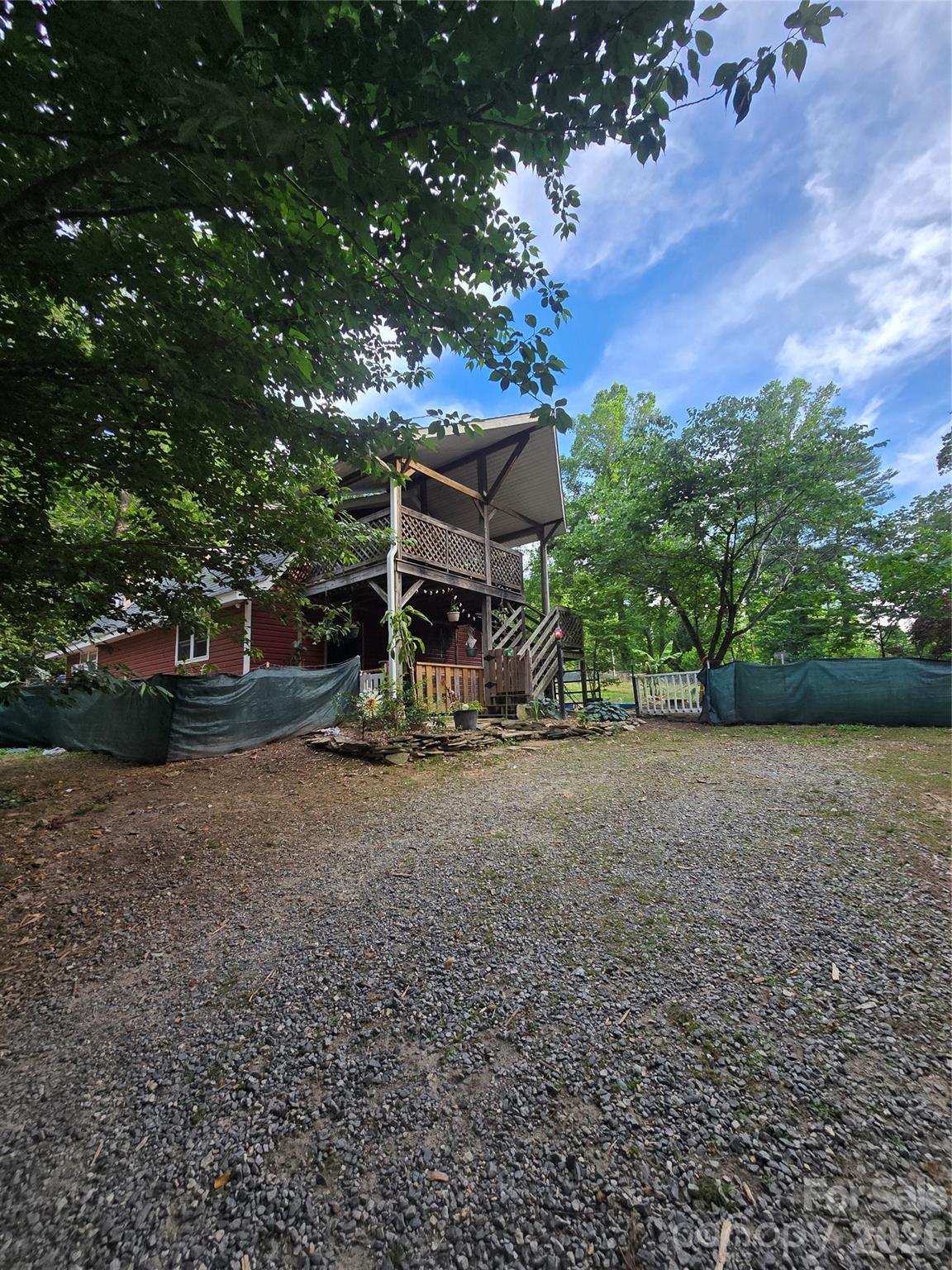 1480 Davis Mountain Road — Hendersonville