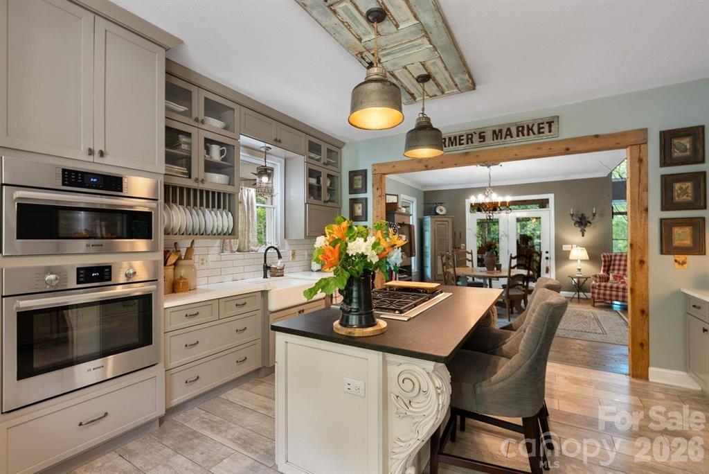 175 Green Hills Road — Mill Spring