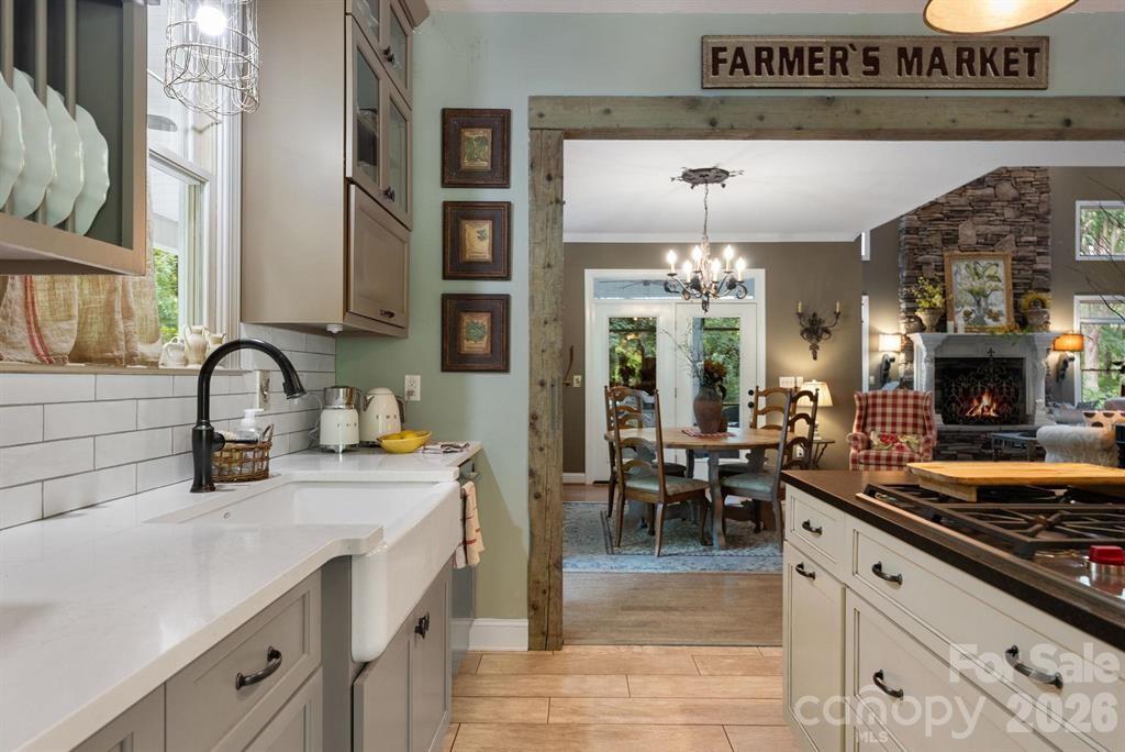 175 Green Hills Road — Mill Spring