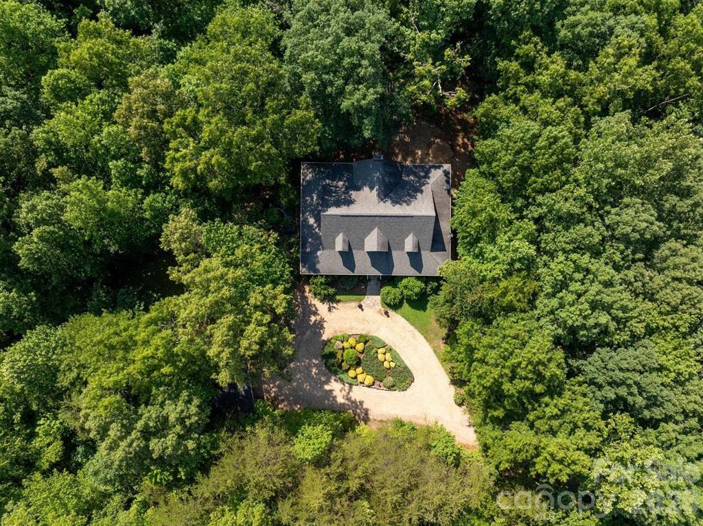 175 Green Hills Road — Mill Spring