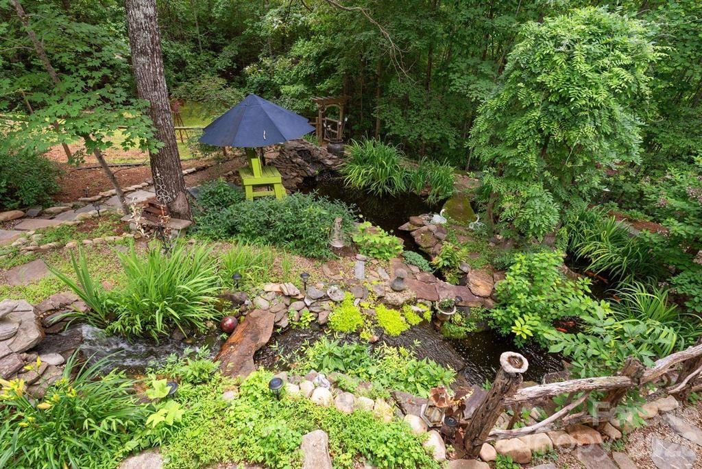 175 Green Hills Road — Mill Spring