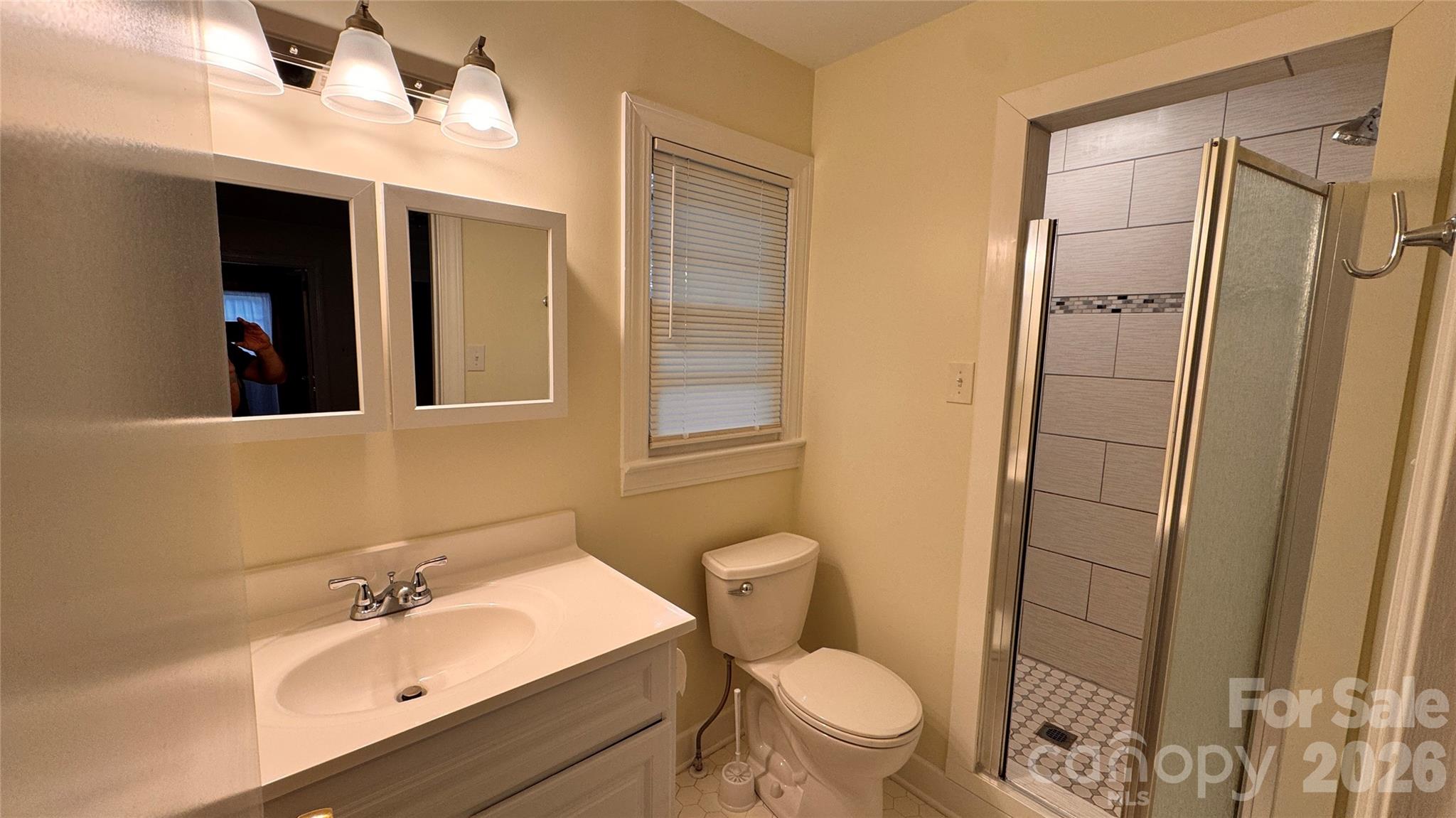 690 Brookdale Drive — Statesville