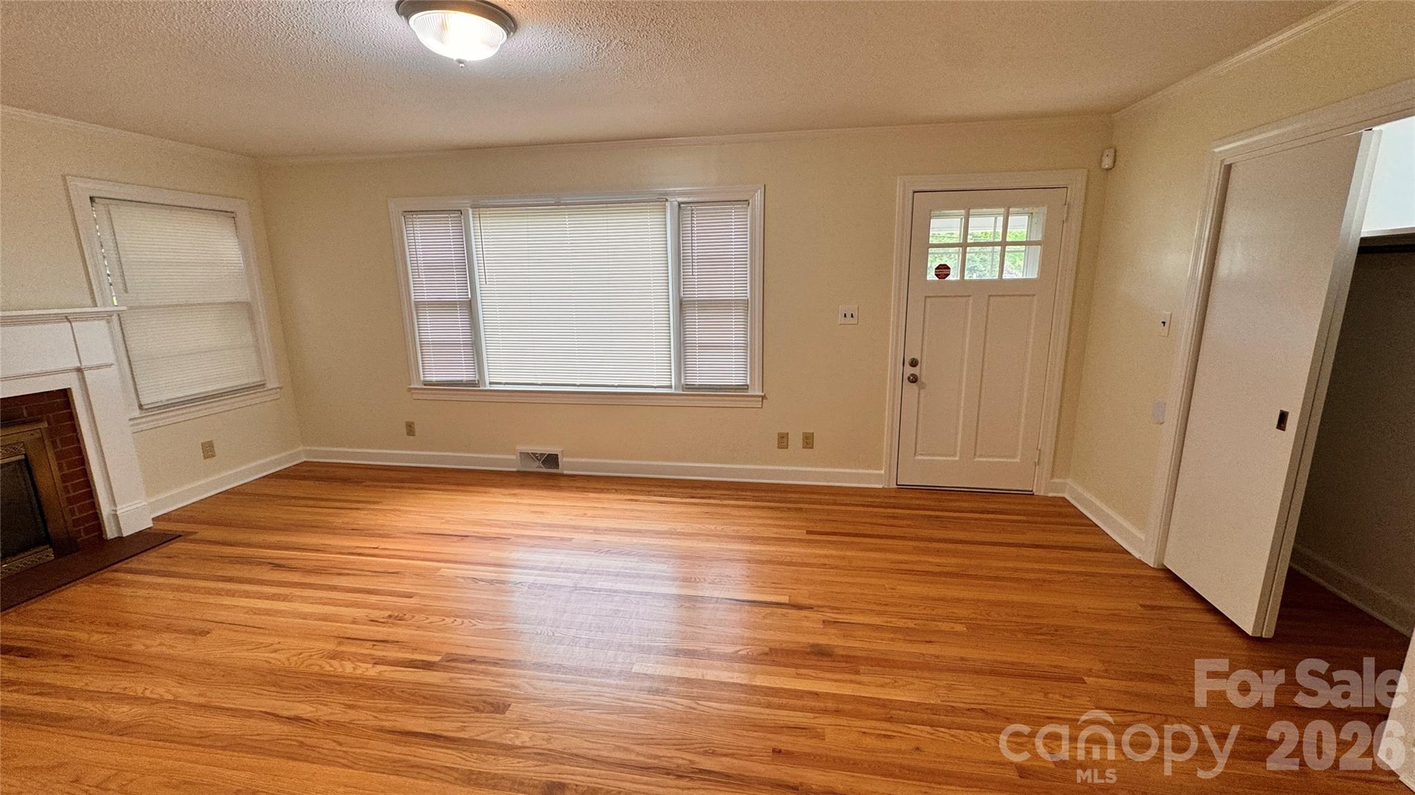 690 Brookdale Drive — Statesville