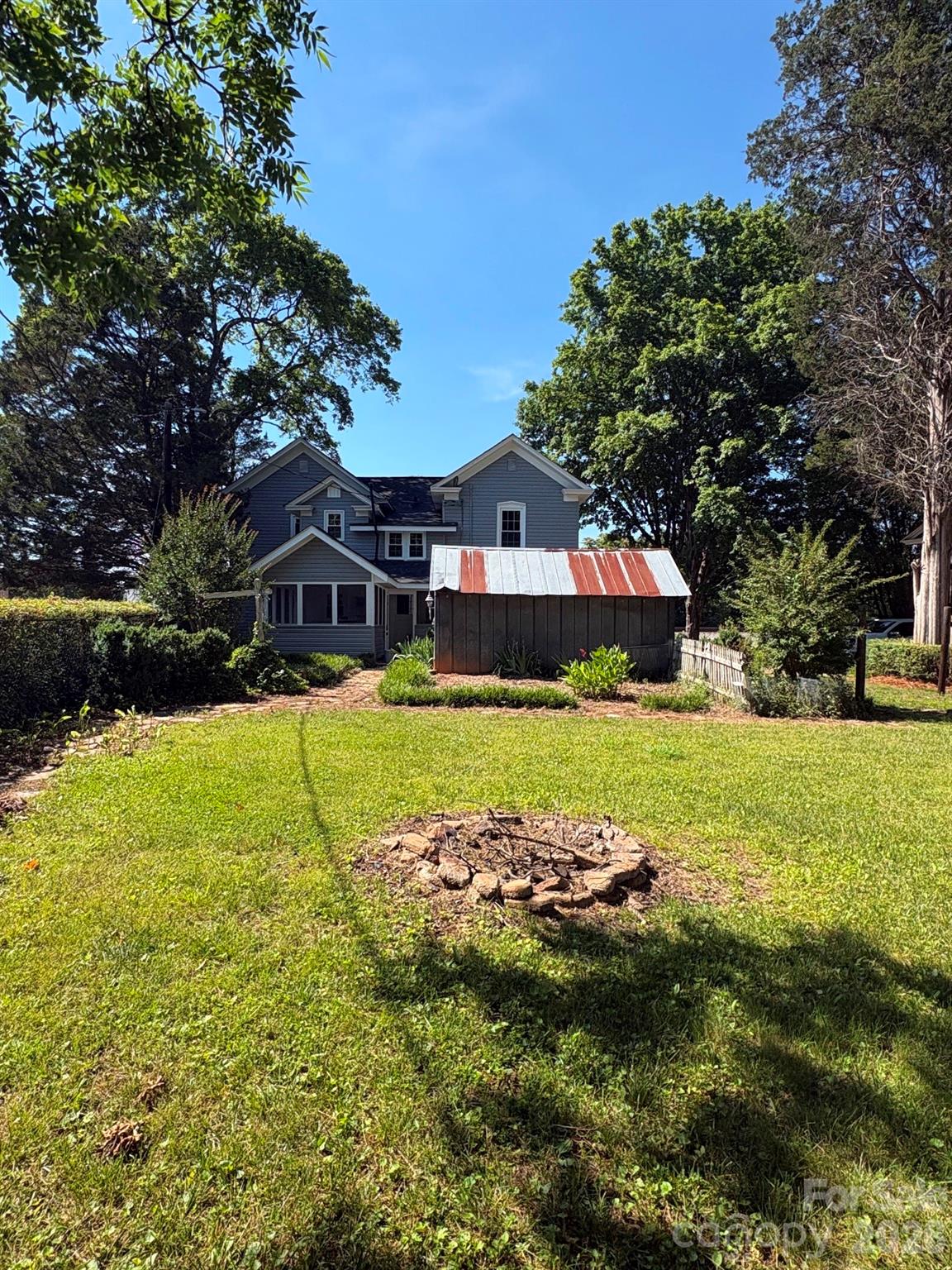 114 N Harris Street — China Grove