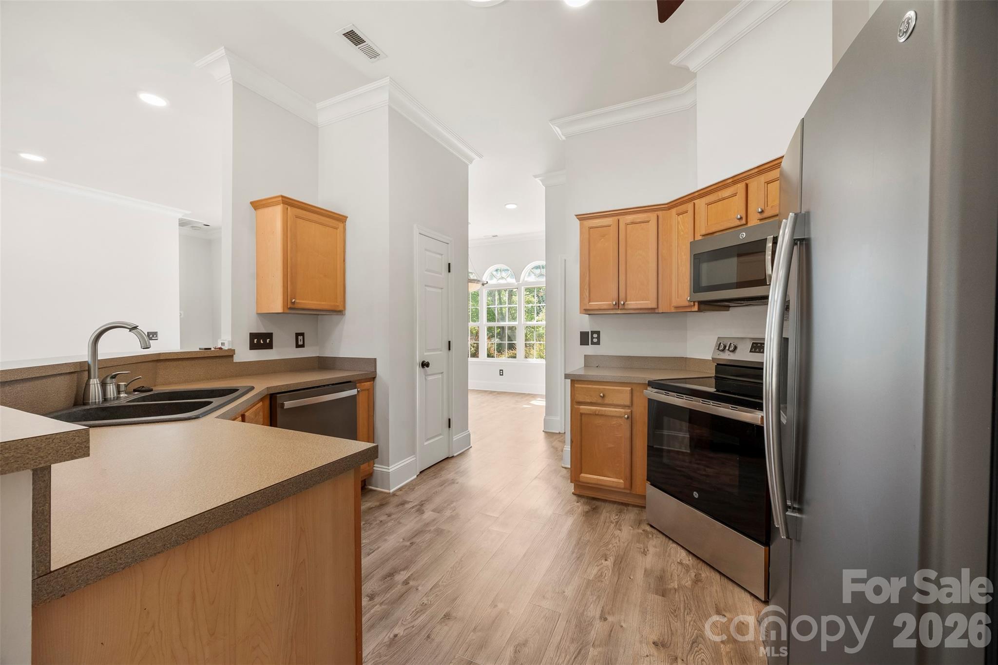 8011 Maxwelton Drive — Huntersville