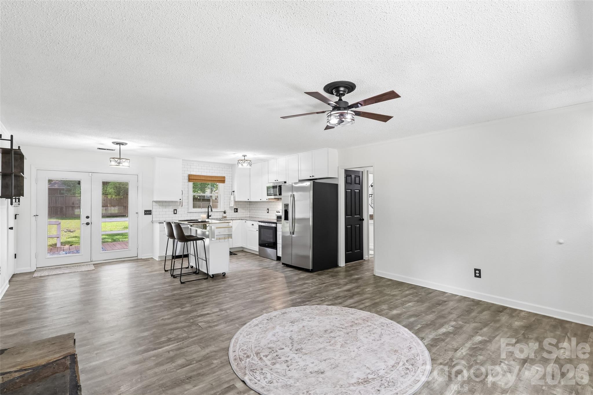 207 S Gold Branch Road — Richfield
