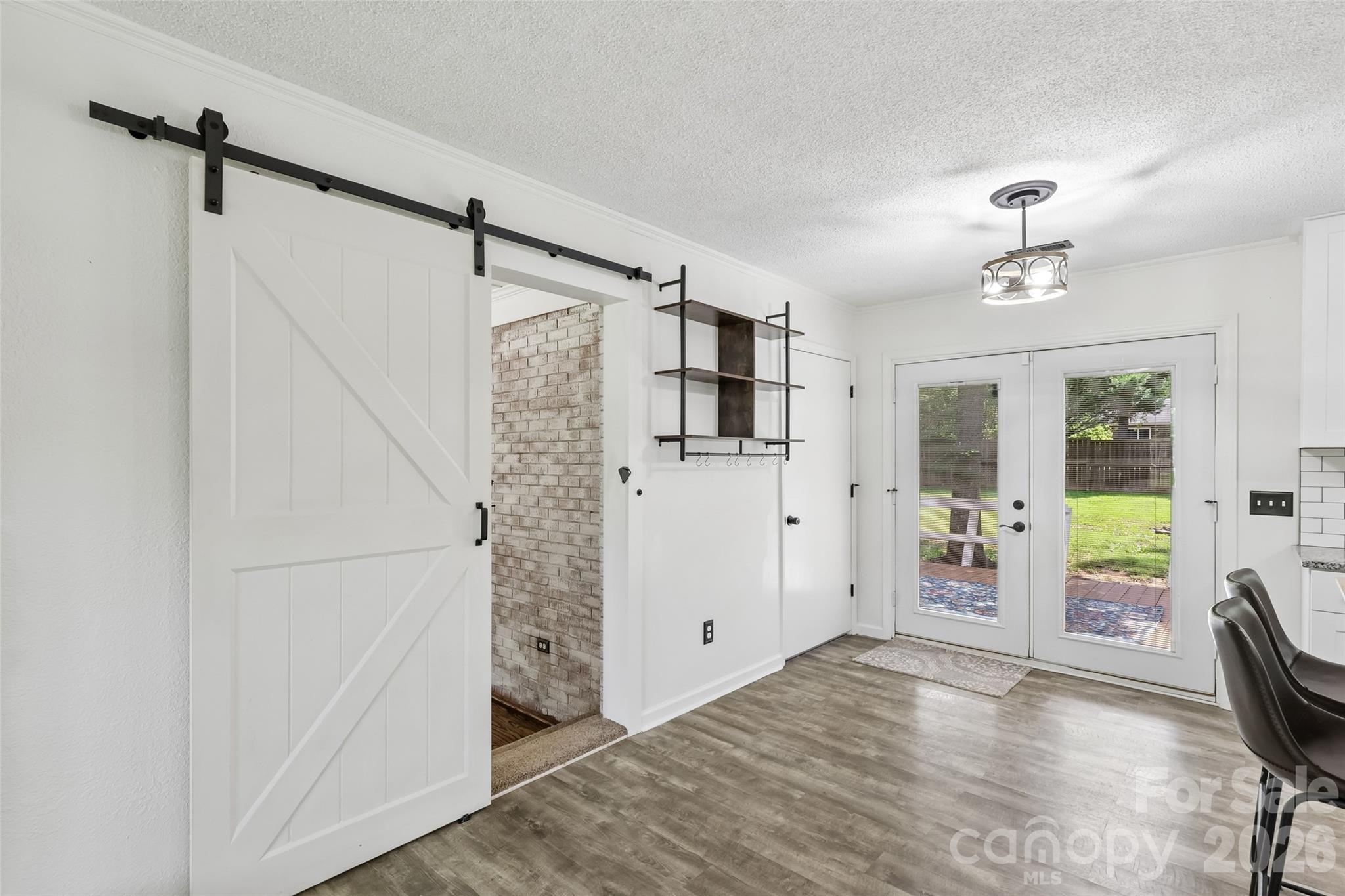 207 S Gold Branch Road — Richfield