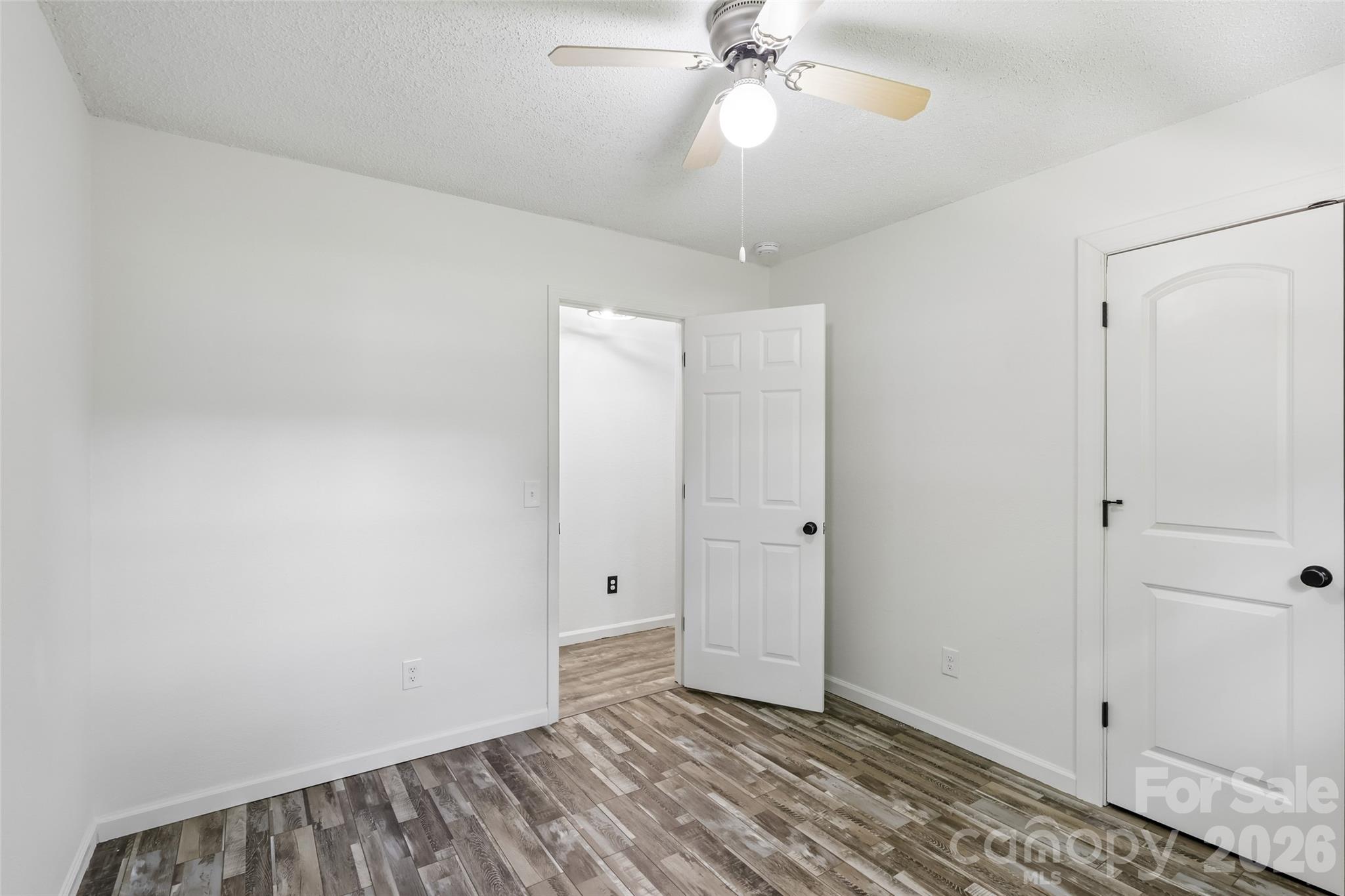 207 S Gold Branch Road — Richfield