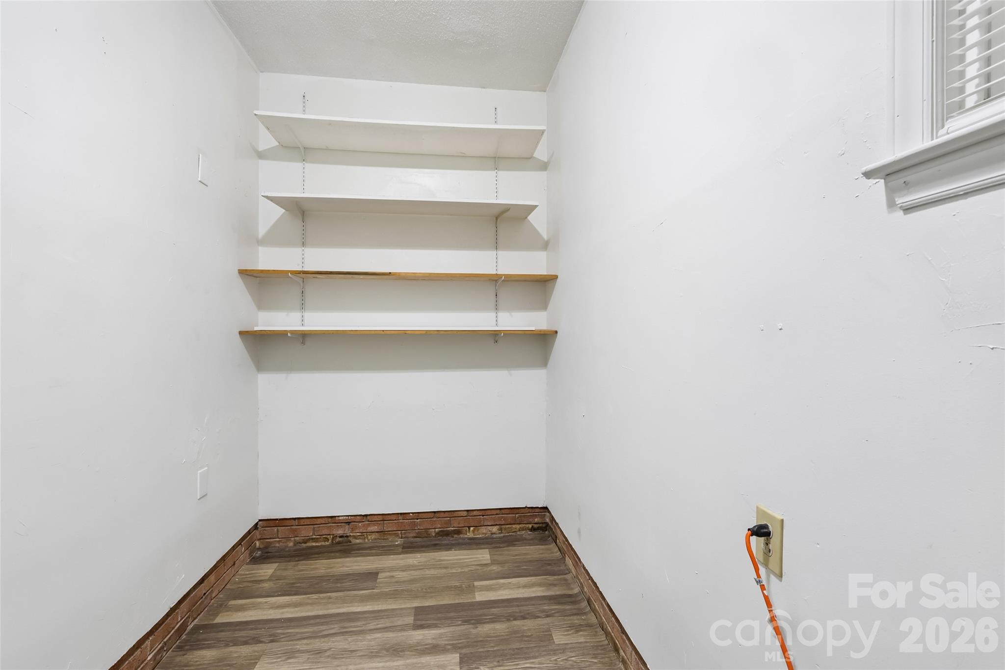 207 S Gold Branch Road — Richfield